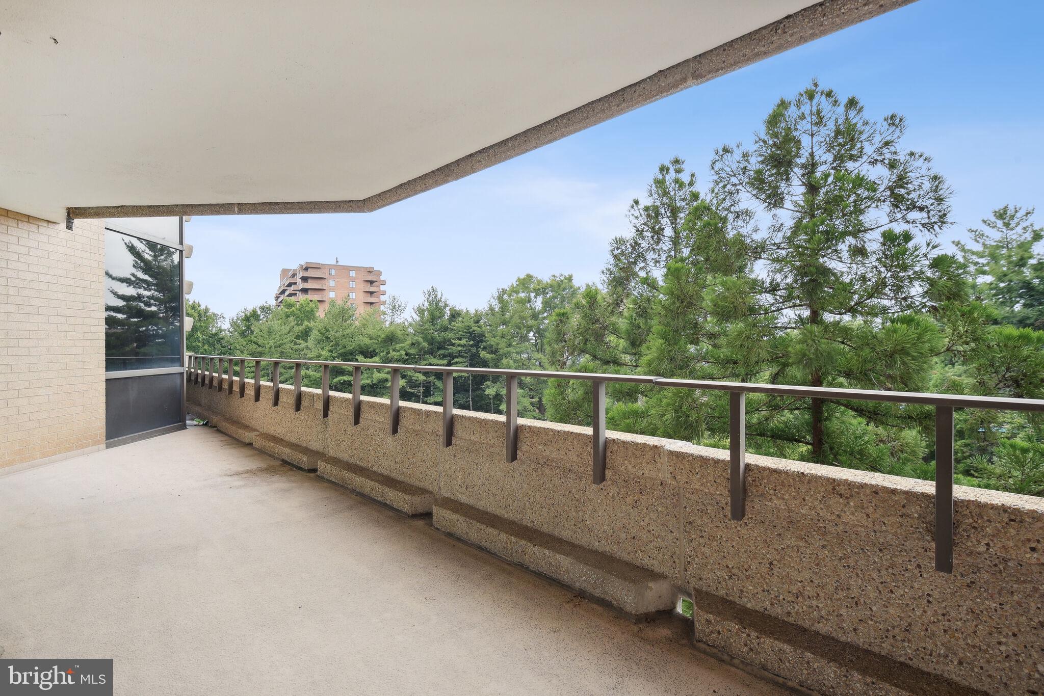 4200 MASSACHUSETTS AVENUE NW 309