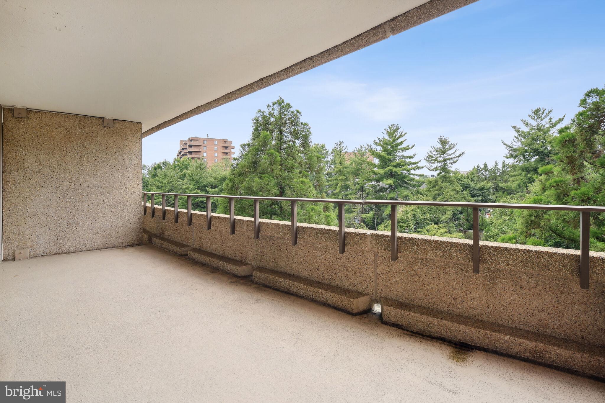 4200 MASSACHUSETTS AVENUE NW 309