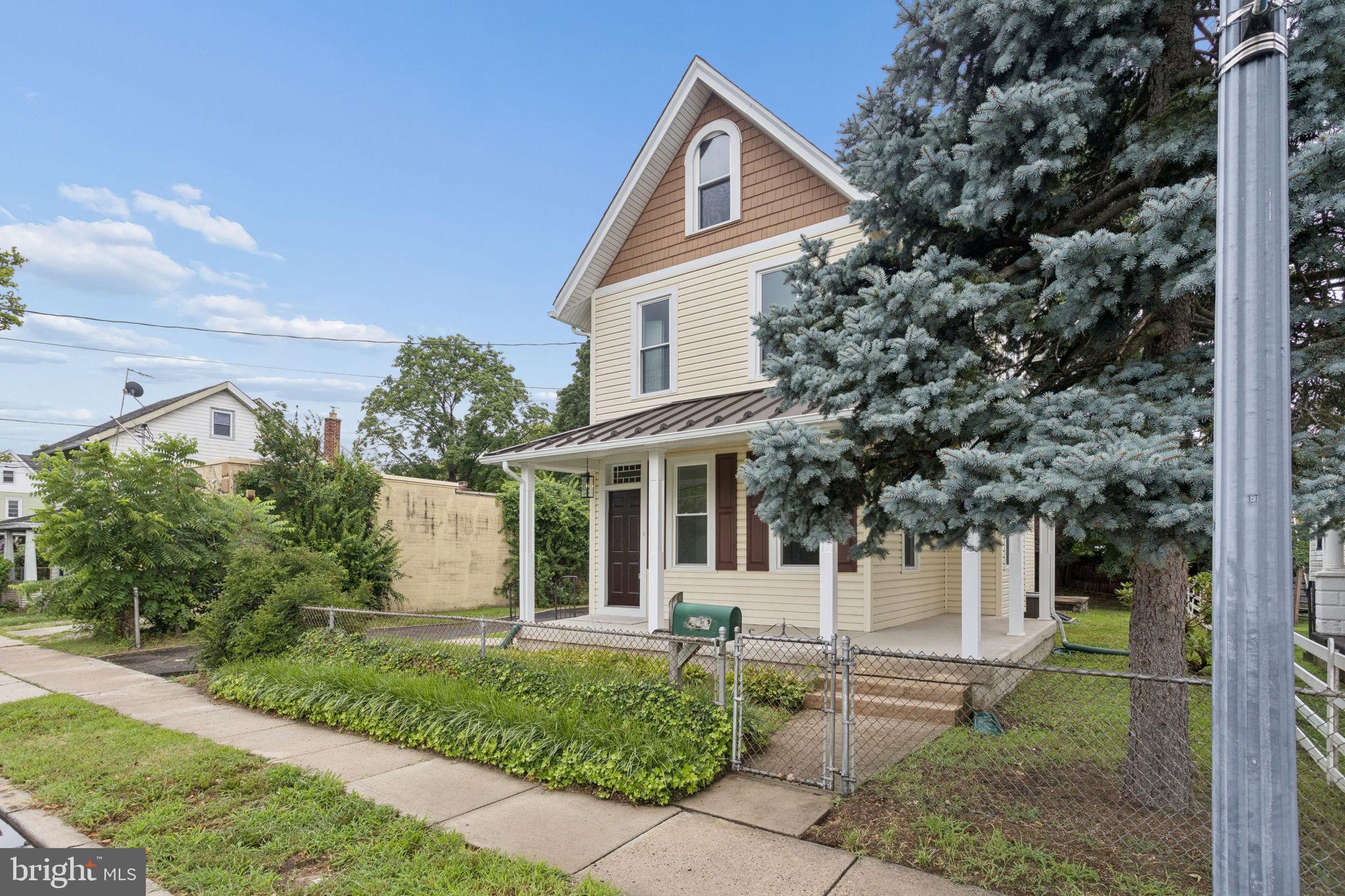 423 W BROAD STREET