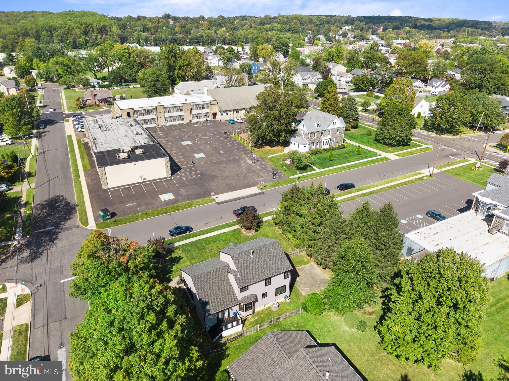 FAIRVIEW - Residential