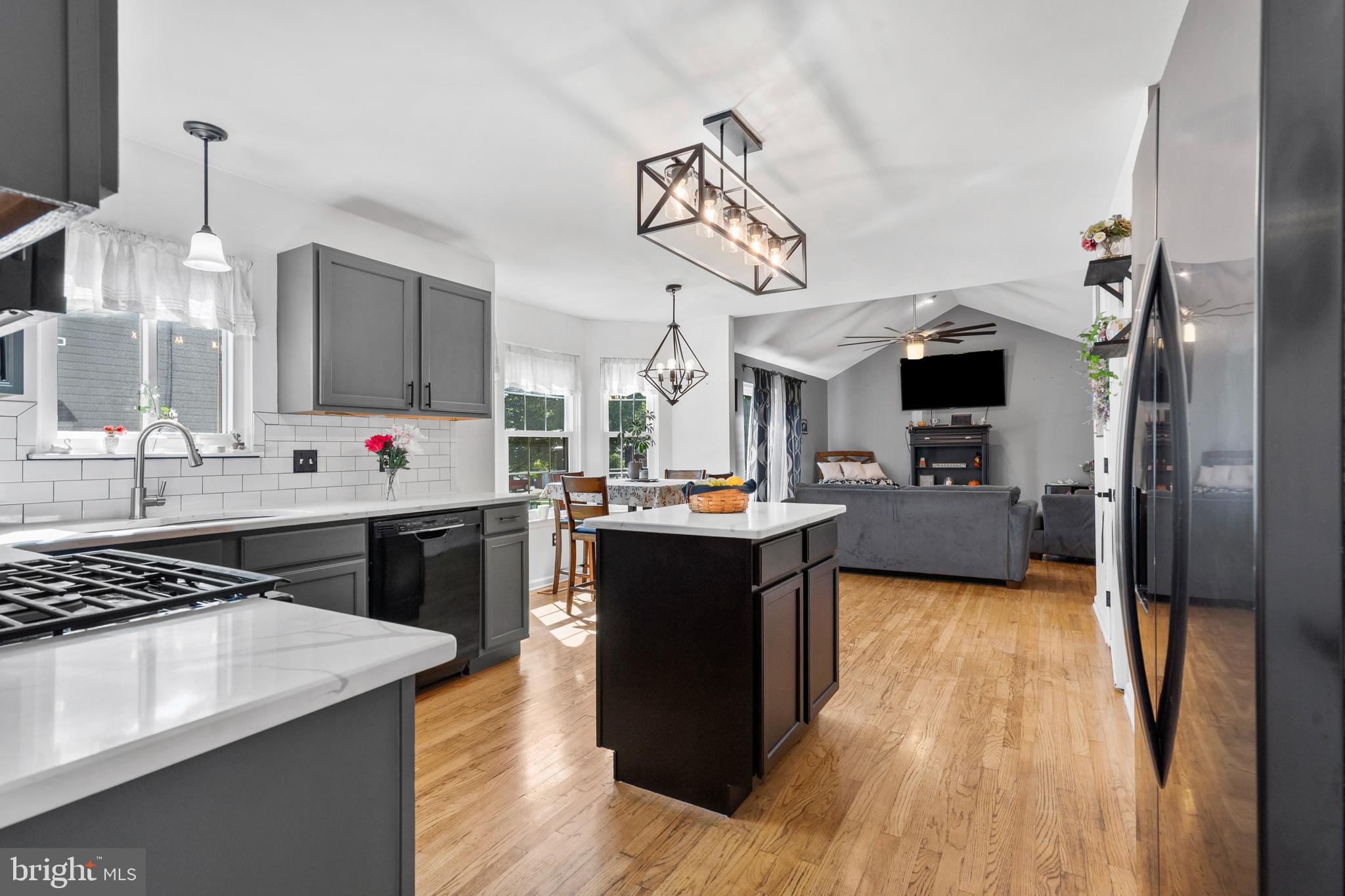 FAIRVIEW - Residential