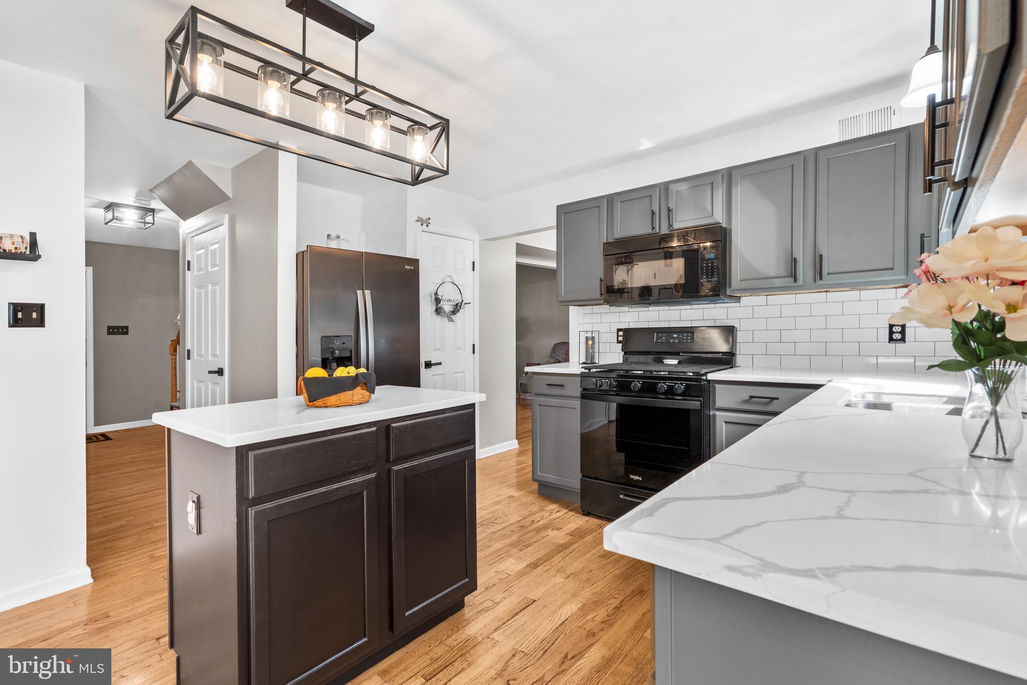 FAIRVIEW - Residential