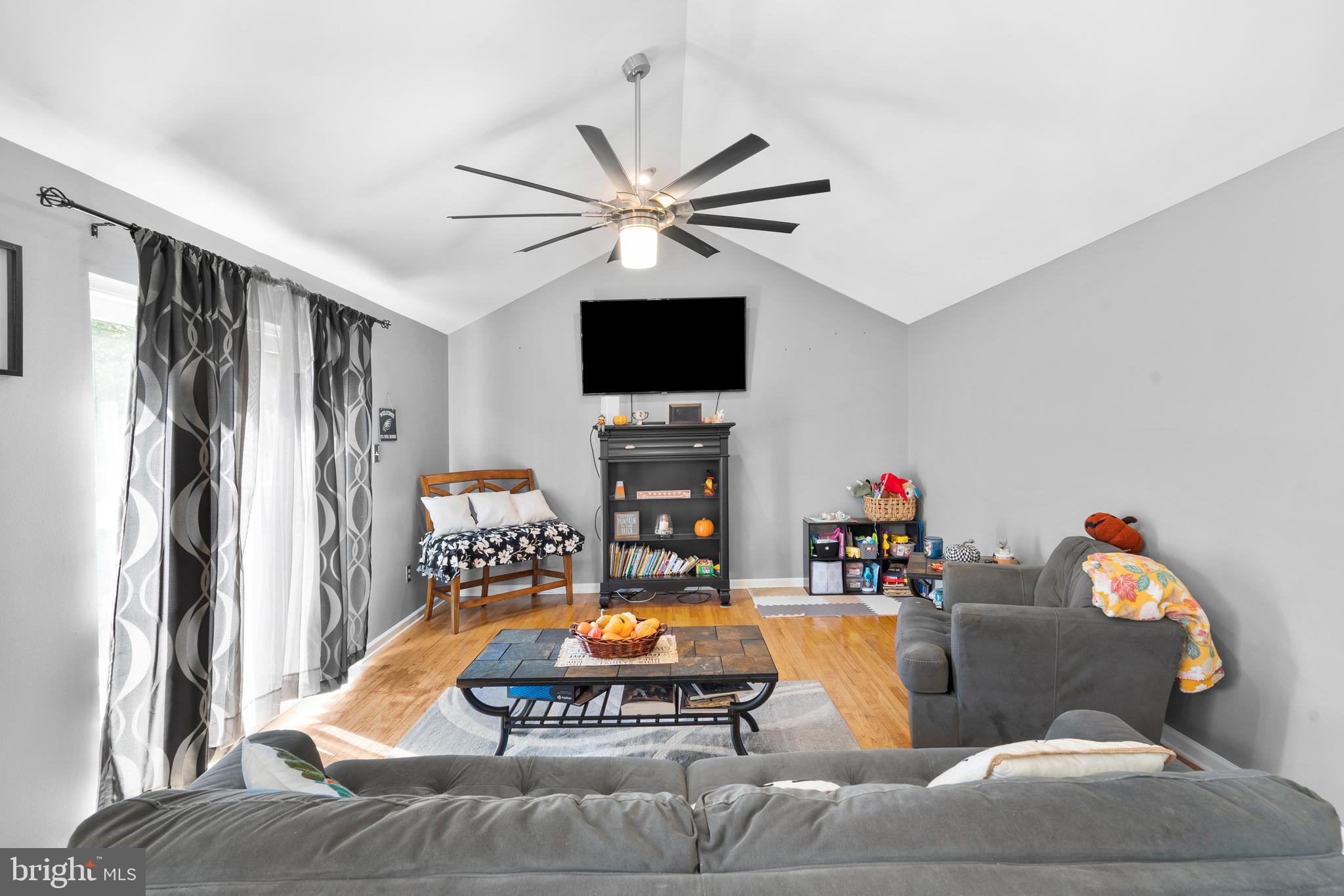 FAIRVIEW - Residential