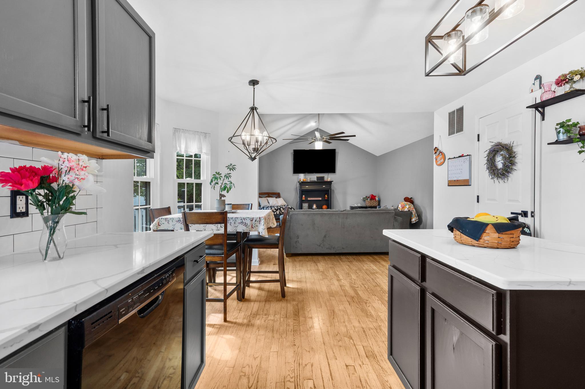 FAIRVIEW - Residential