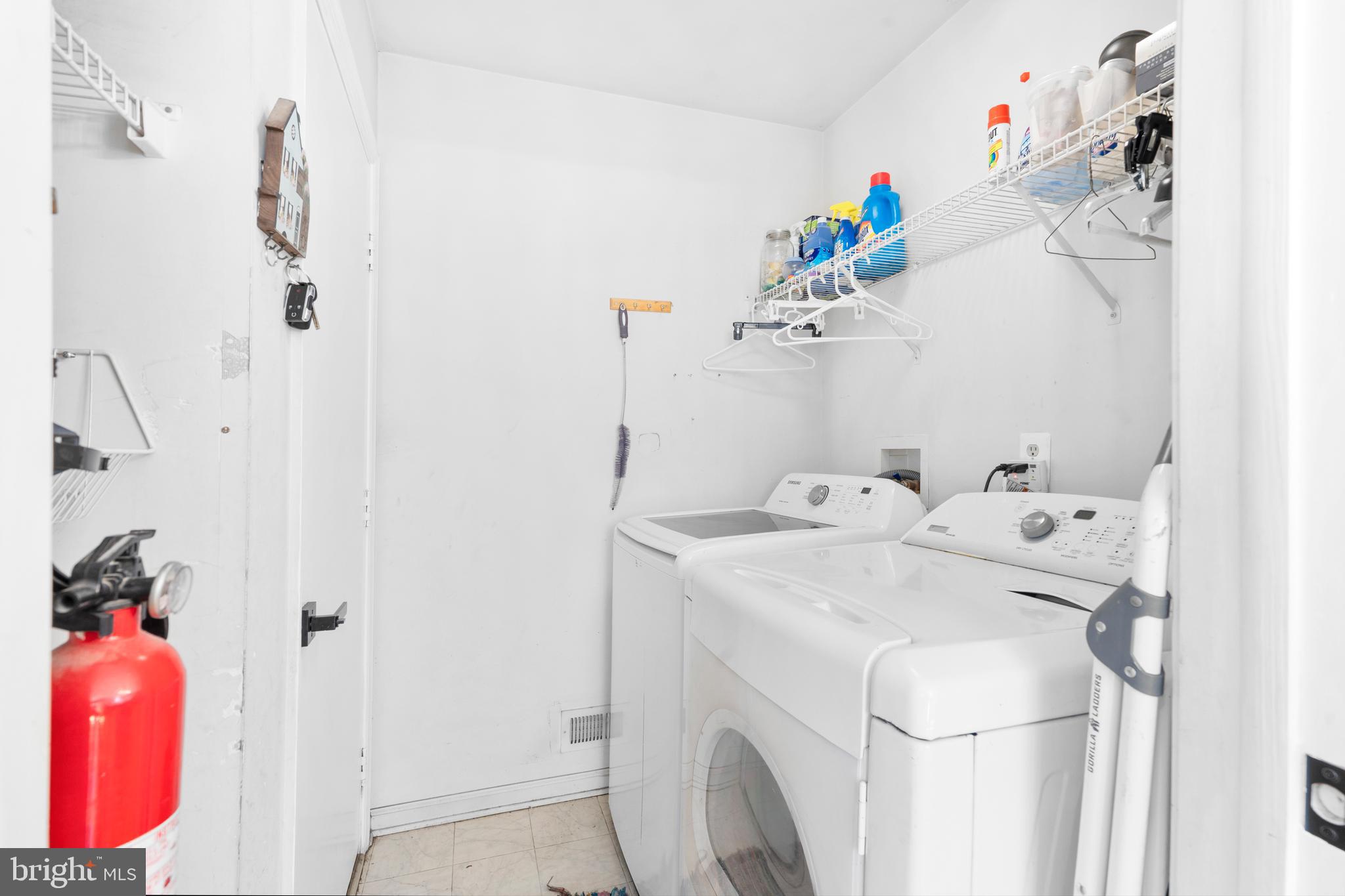 FAIRVIEW - Residential