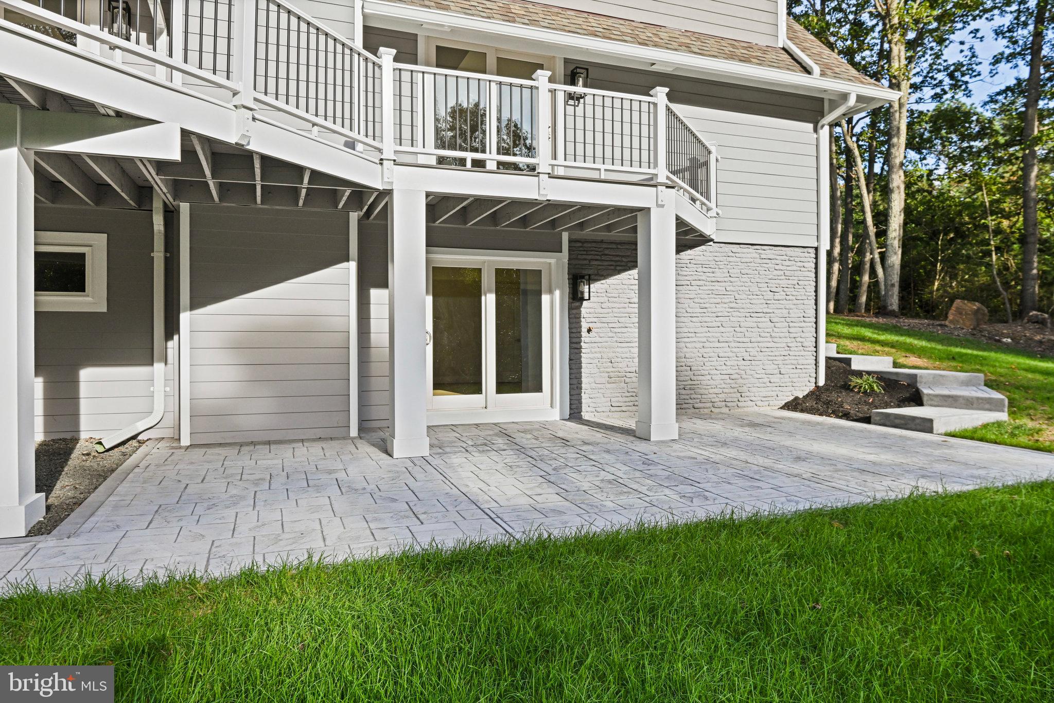 HOLLY GLEN - Residential