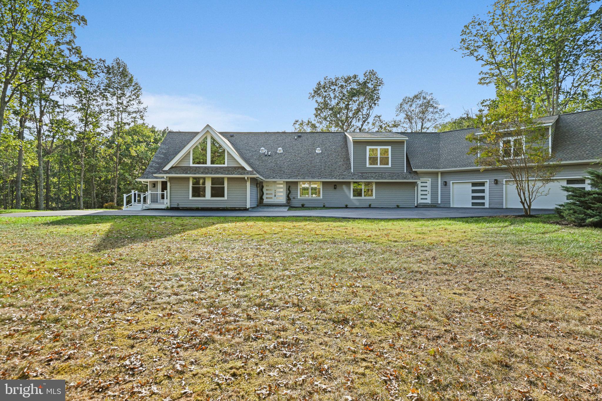 HOLLY GLEN - Residential