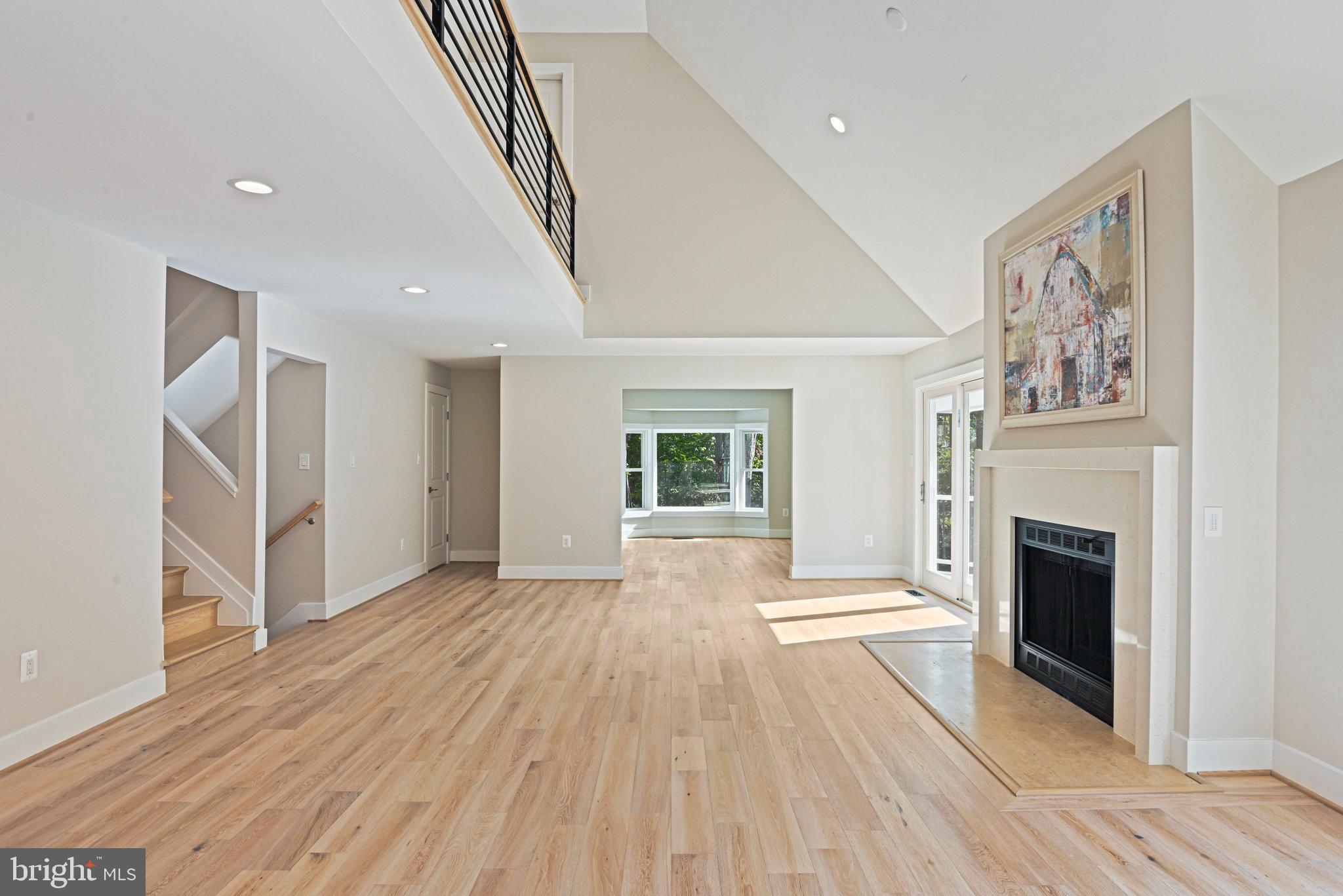 HOLLY GLEN - Residential