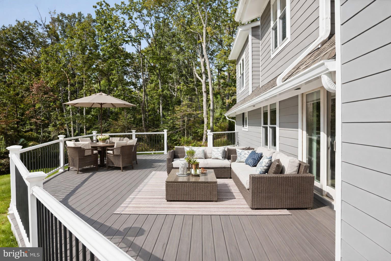 HOLLY GLEN - Residential