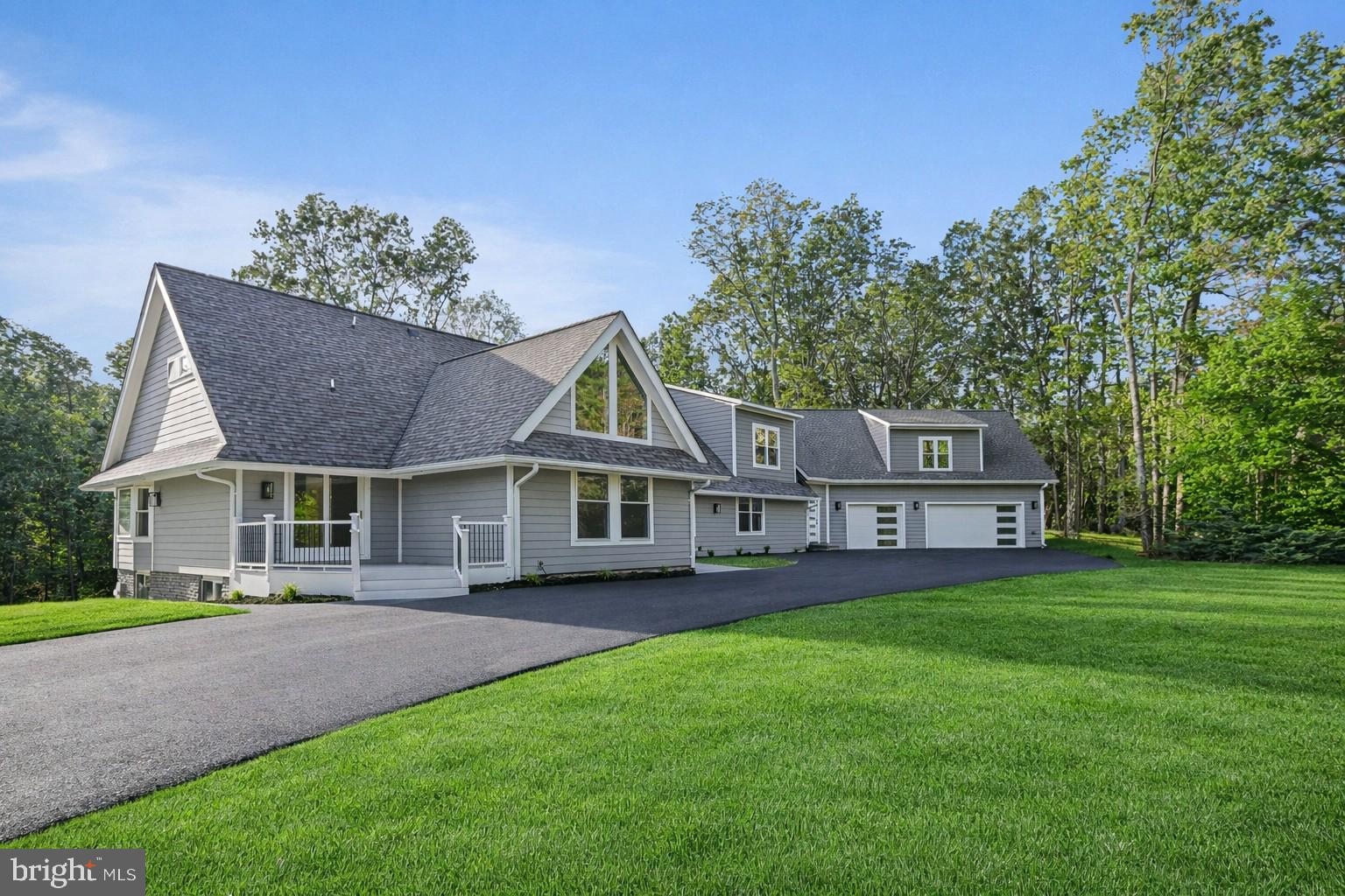 HOLLY GLEN - Residential