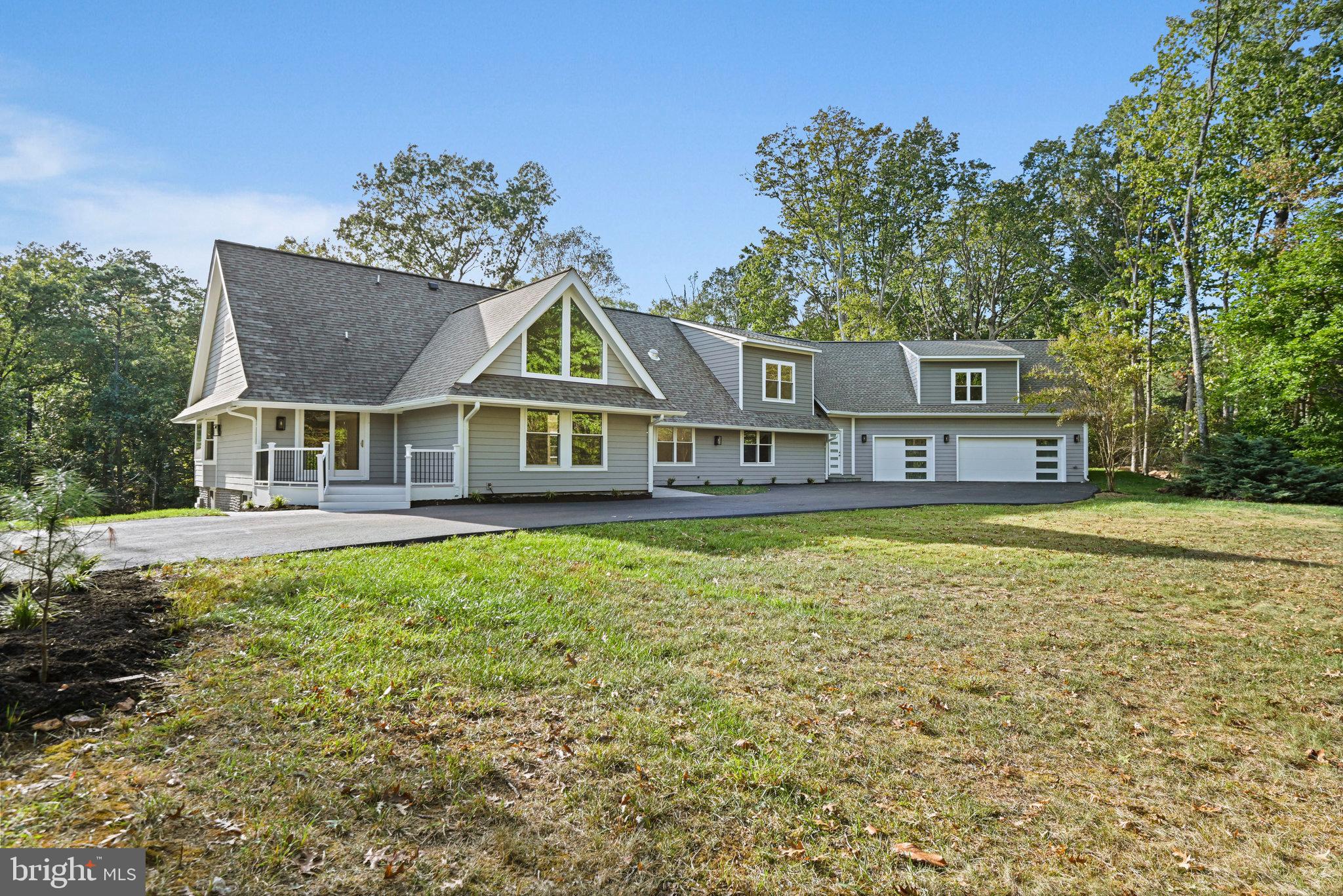 HOLLY GLEN - Residential