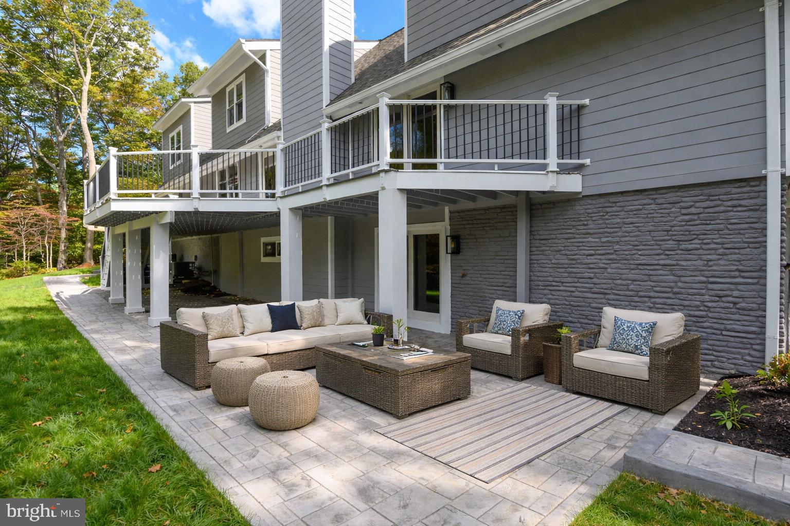 HOLLY GLEN - Residential