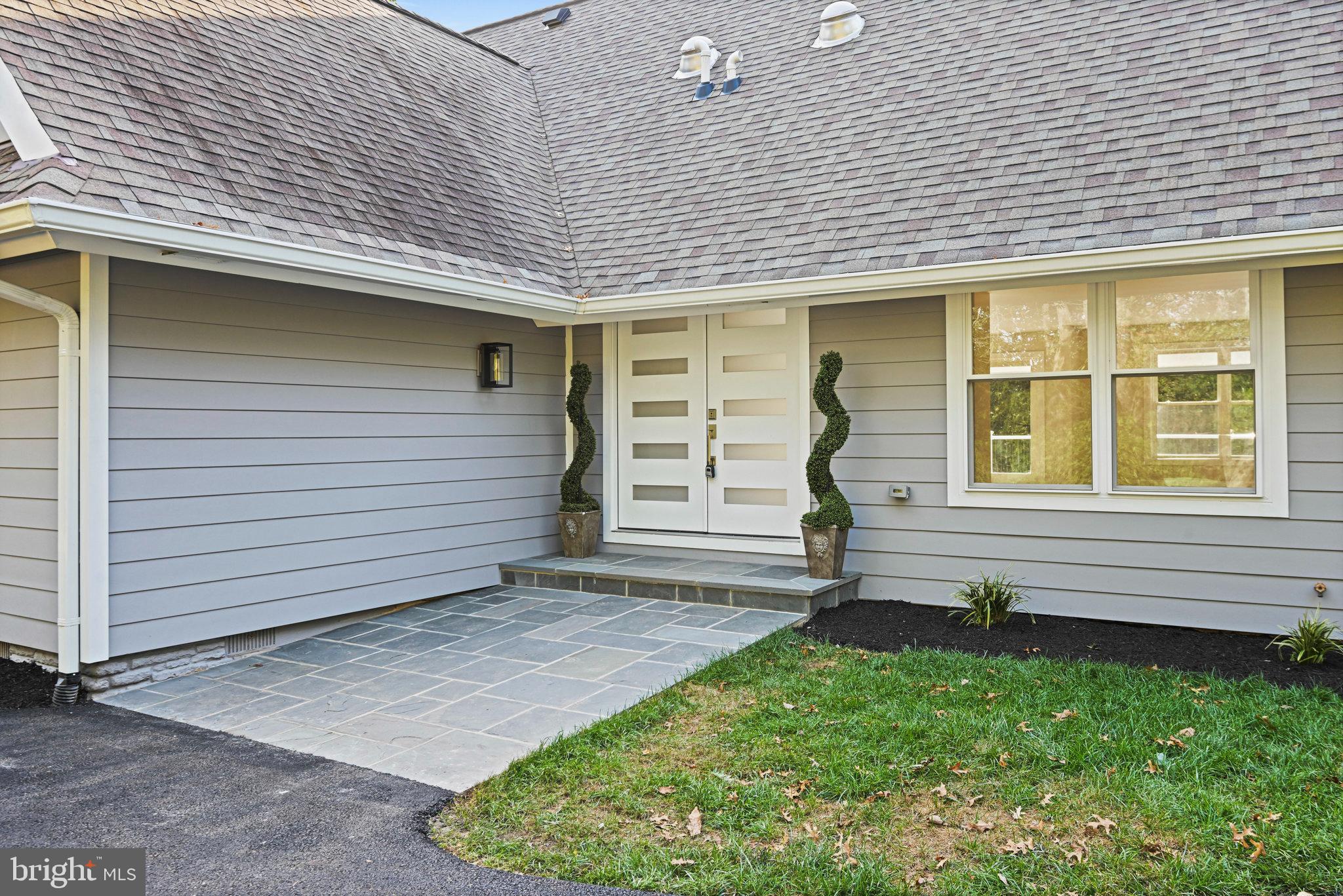 HOLLY GLEN - Residential