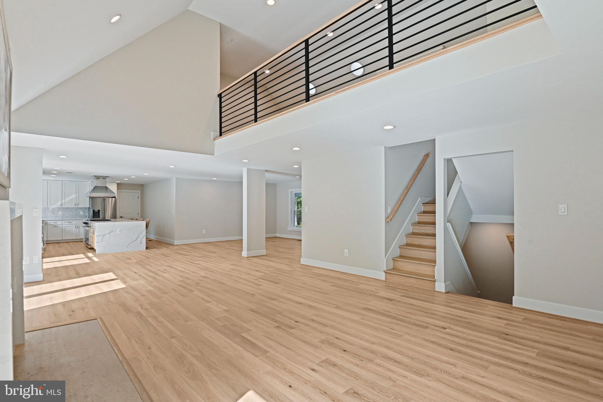 HOLLY GLEN - Residential