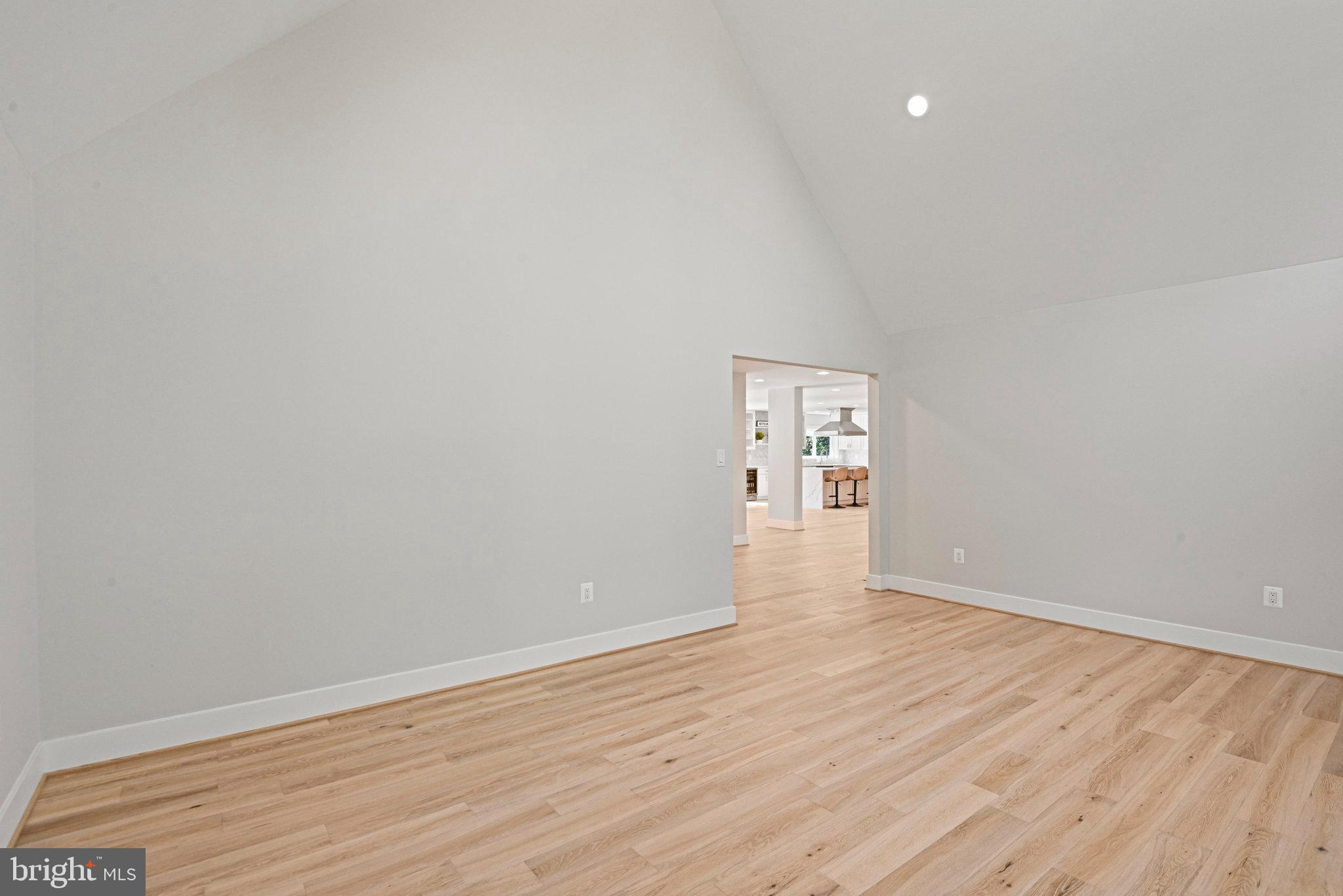 HOLLY GLEN - Residential