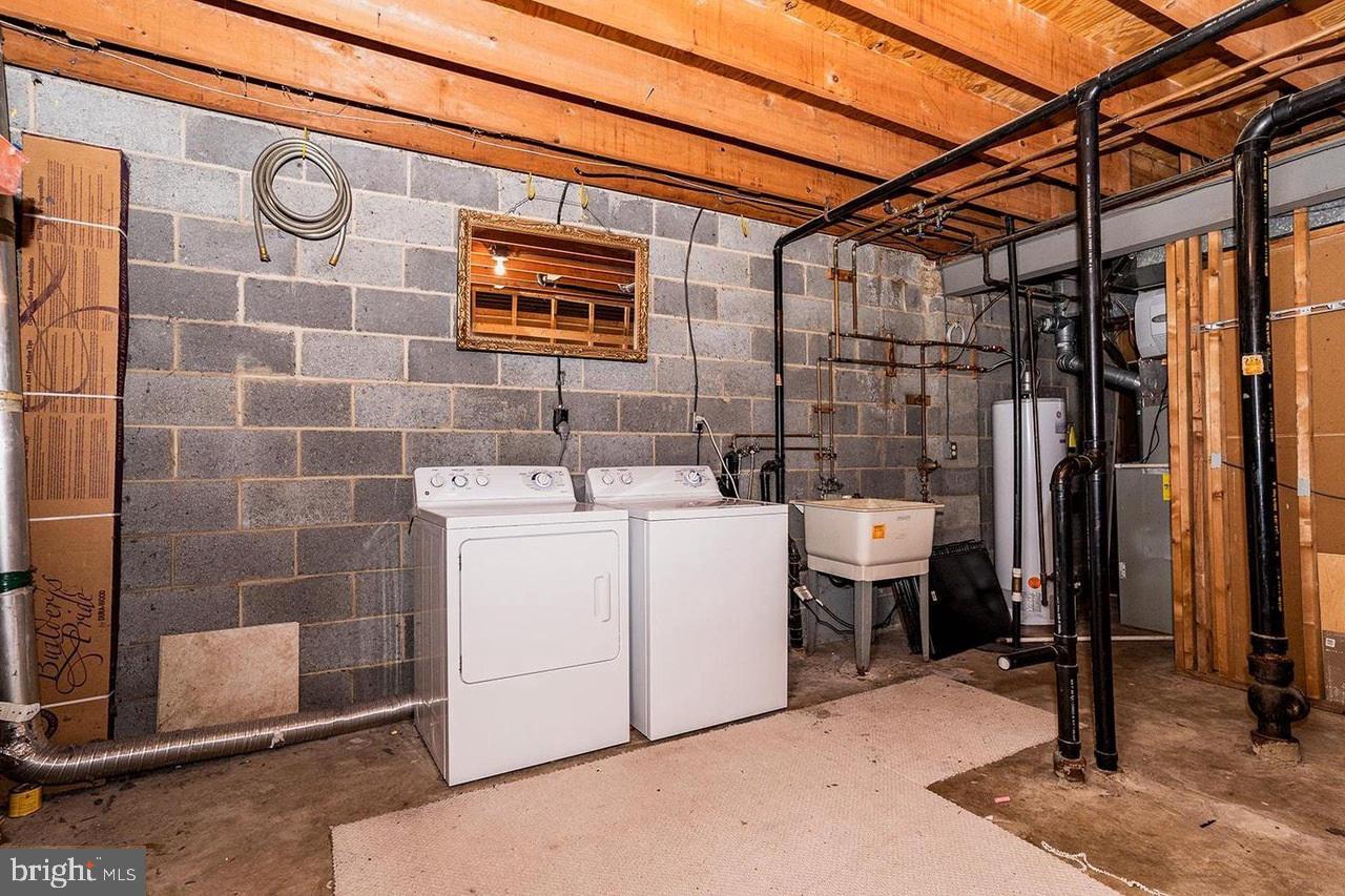 FOREST WALK - Residential Lease