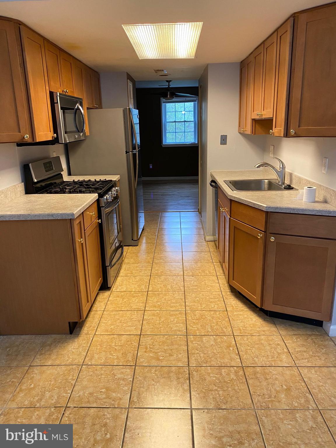 FOREST WALK - Residential Lease