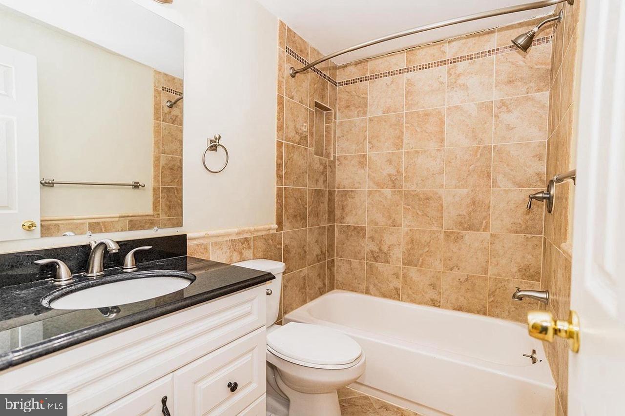 FOREST WALK - Residential Lease