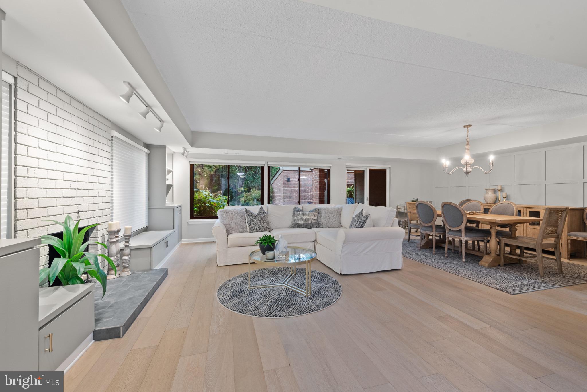 13 OAKHAMPTON DRIVE