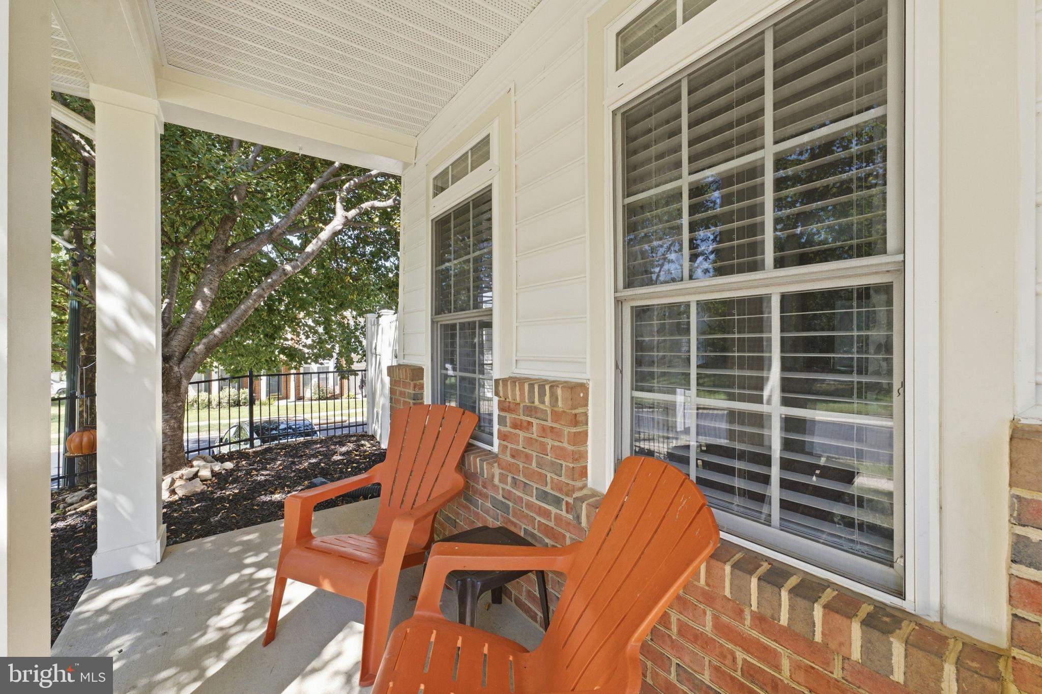 9855 EARLS FERRY CIRCLE
