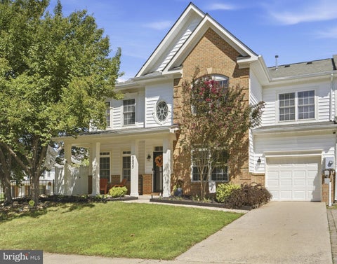 Photo of 9855 Earls Ferry Circle, BRISTOW, VA 20136 (MLS # VAPW2130596)