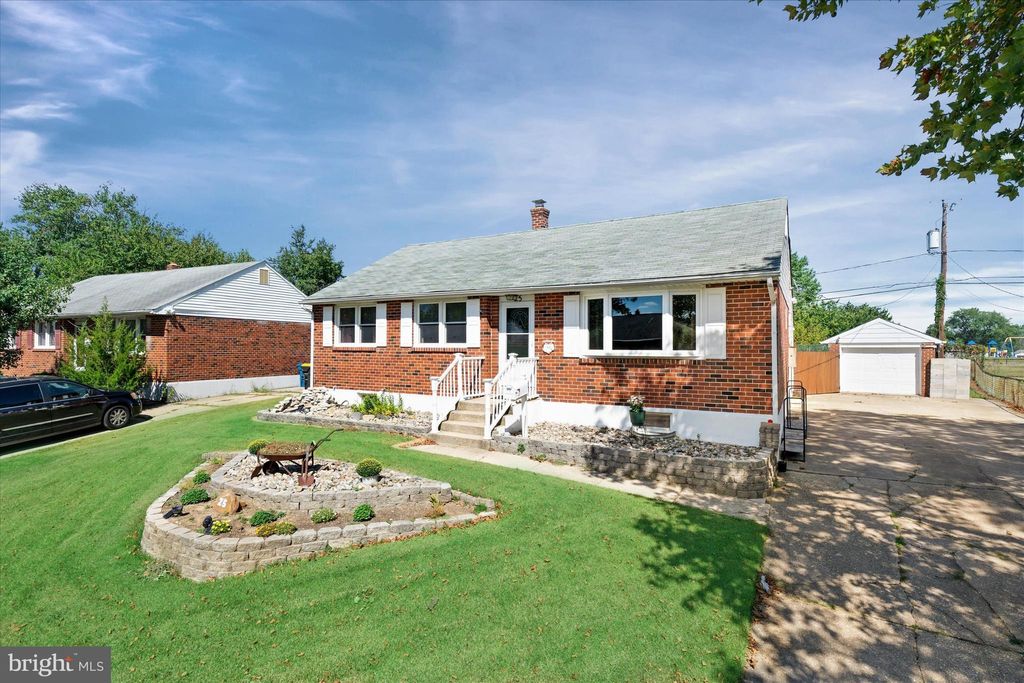 Photo of 25 Monticello Boulevard, NEW CASTLE, DE 19720 (MLS # DENC2089204)