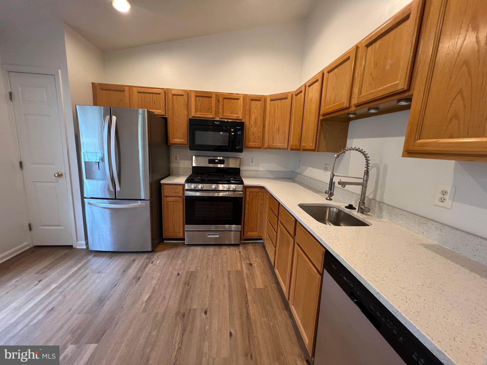 25905 RIDGE MANOR DRIVE 8000-J