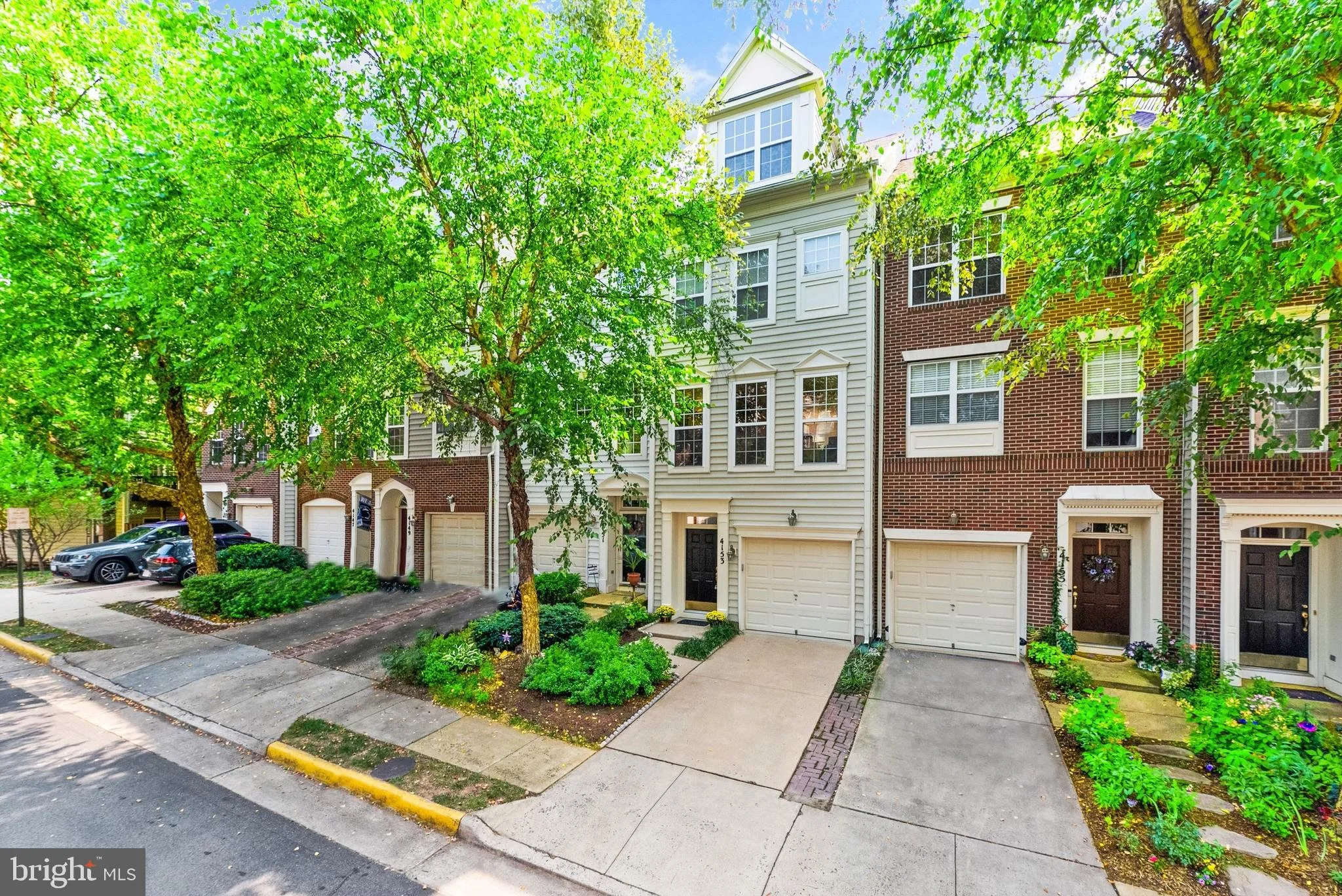 4153 Timber Log Way, Fairfax, VA 22030