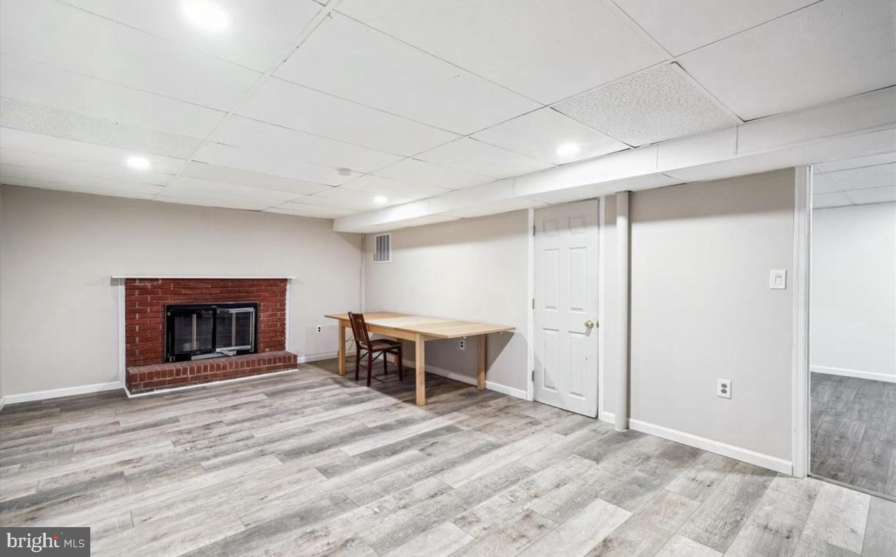 COLLEGE PARK WOODS - Residential Lease