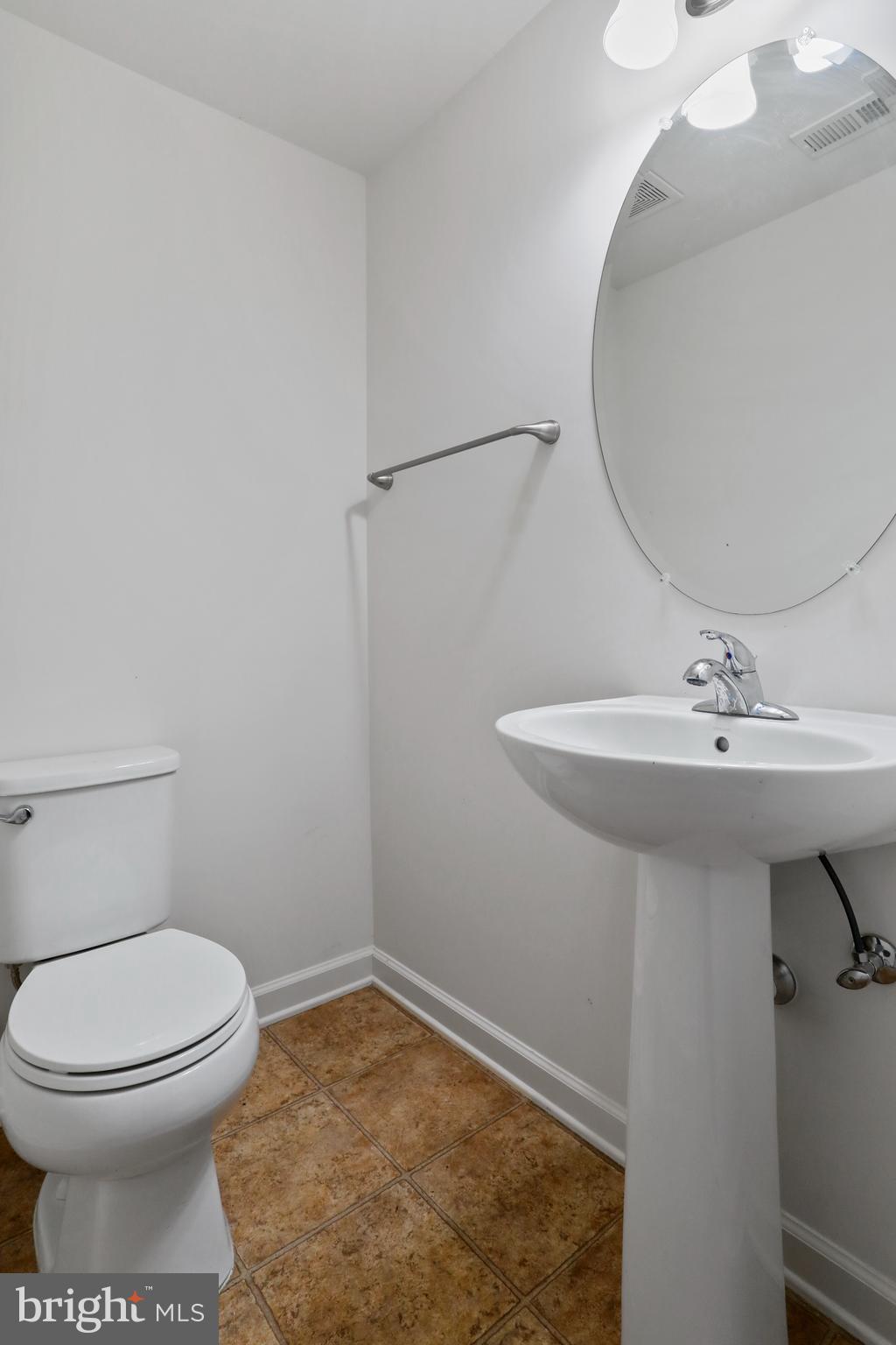 STONEBROOK VILLAGE - Residential Lease