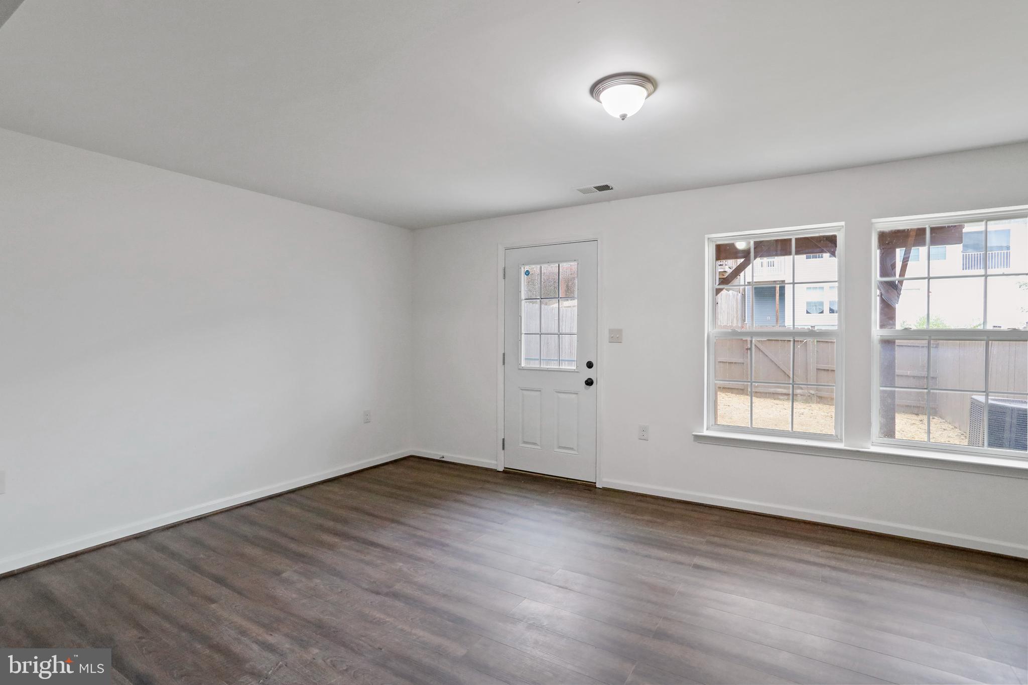 STONEBROOK VILLAGE - Residential Lease