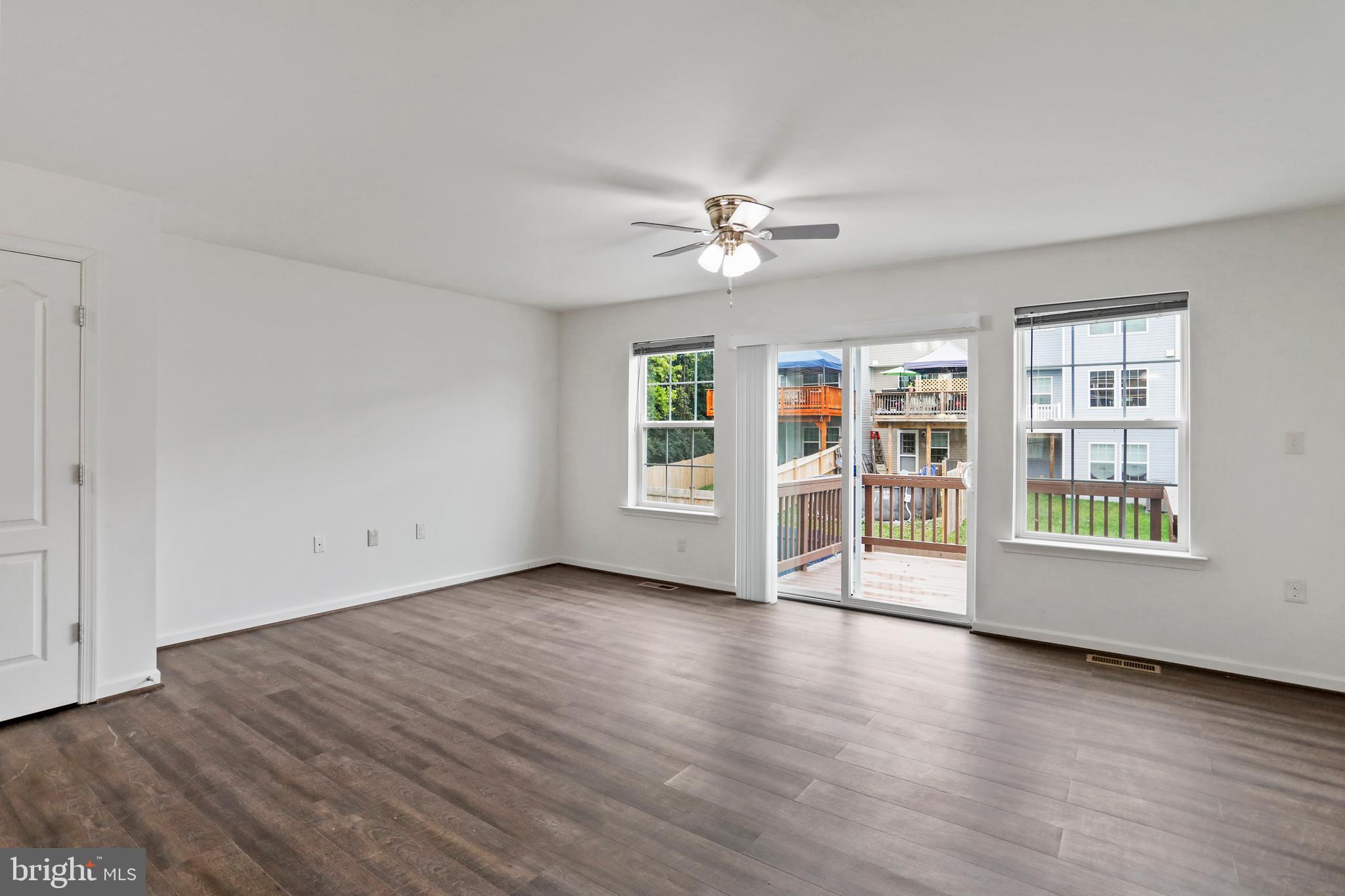 STONEBROOK VILLAGE - Residential Lease