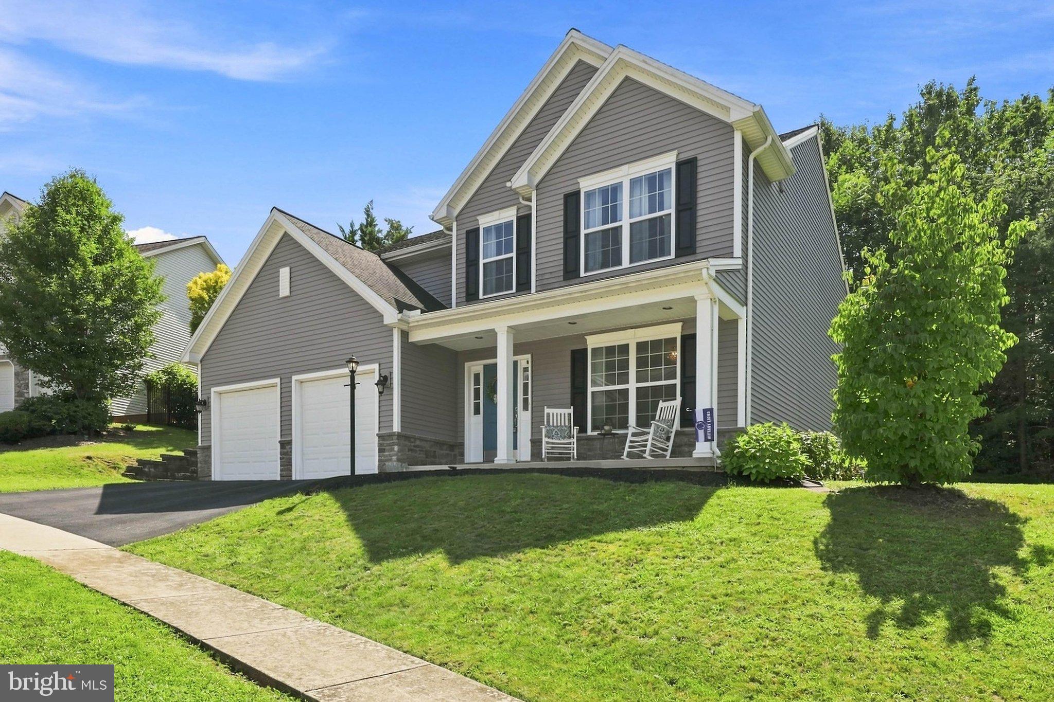 30 SCARLET OAK DRIVE