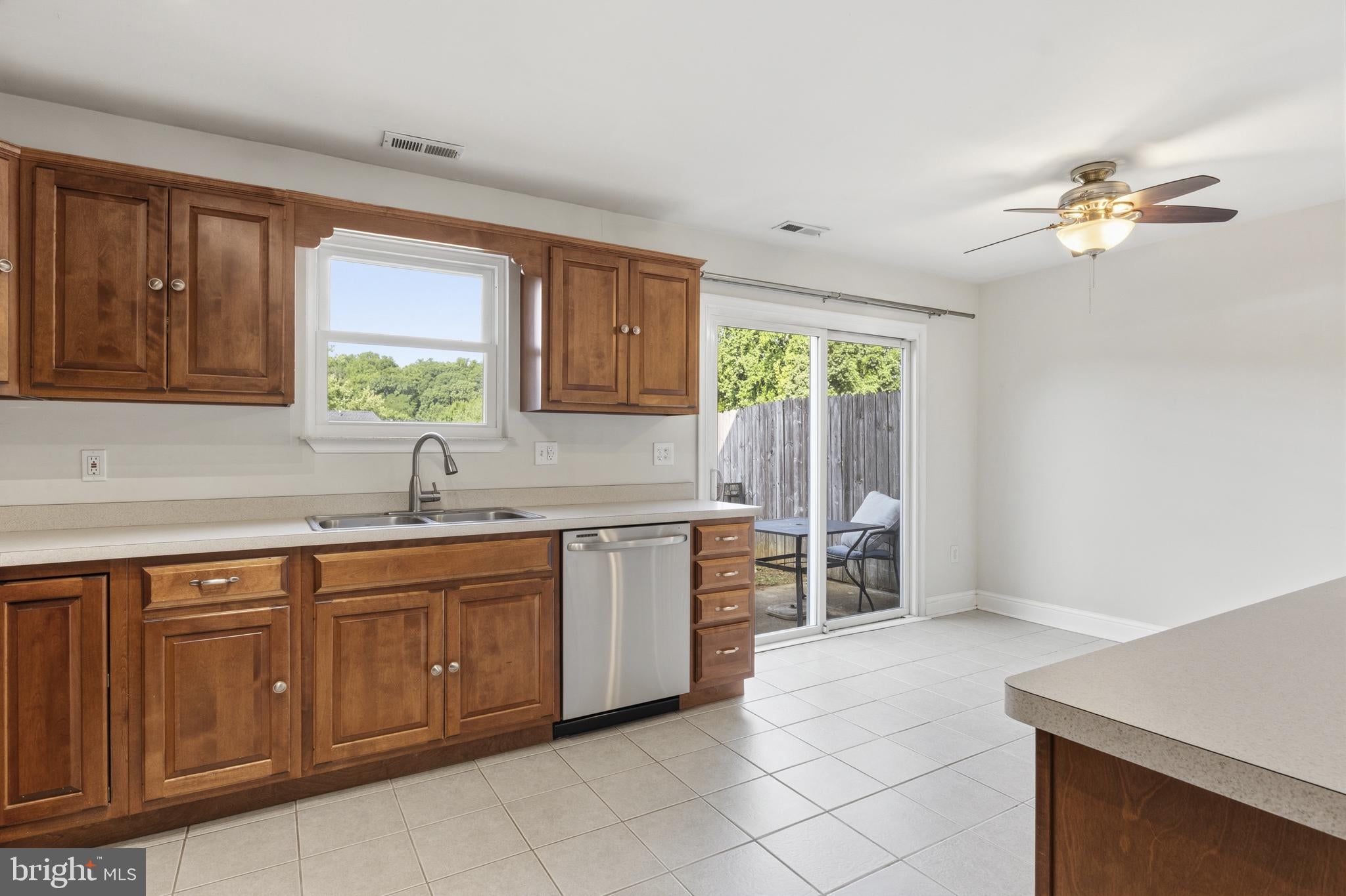 393 CARRONADE WAY