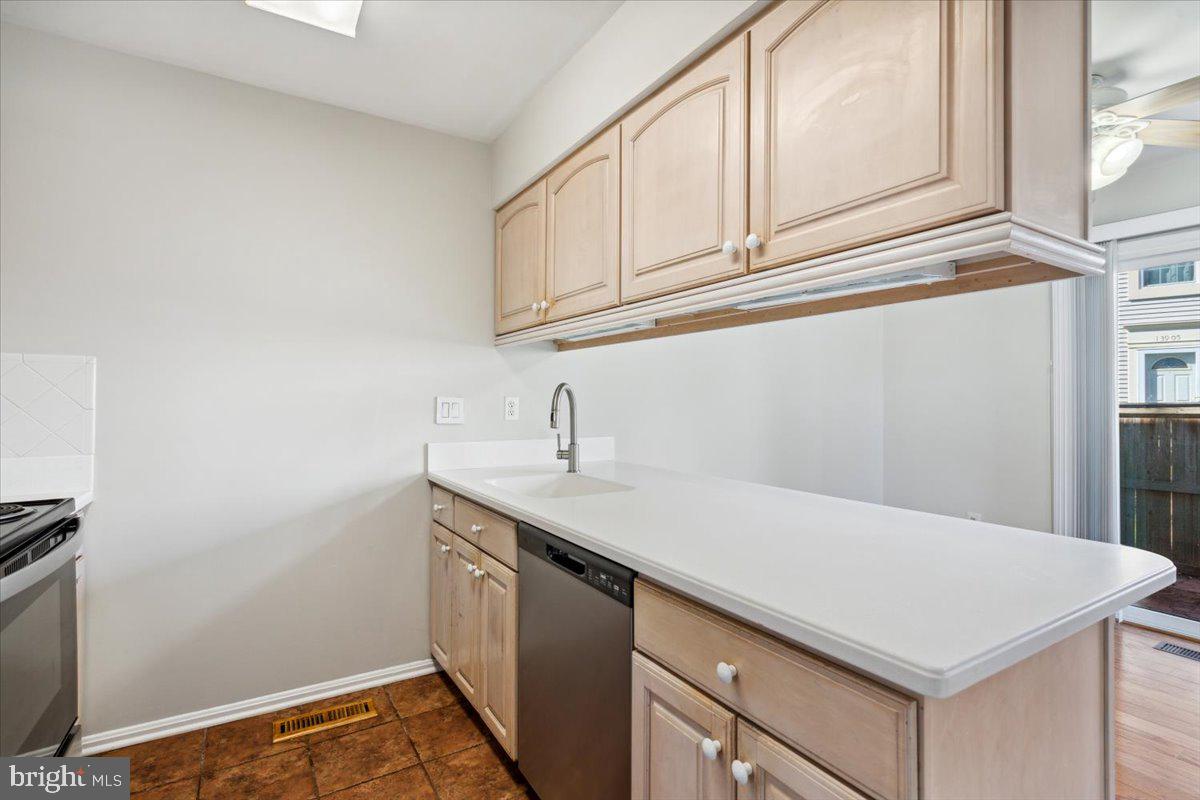 LONGMEAD CROSSING - Residential