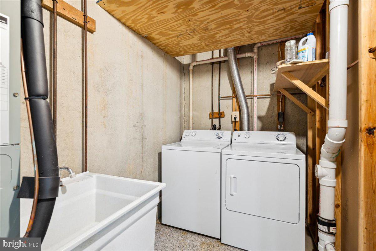 LONGMEAD CROSSING - Residential