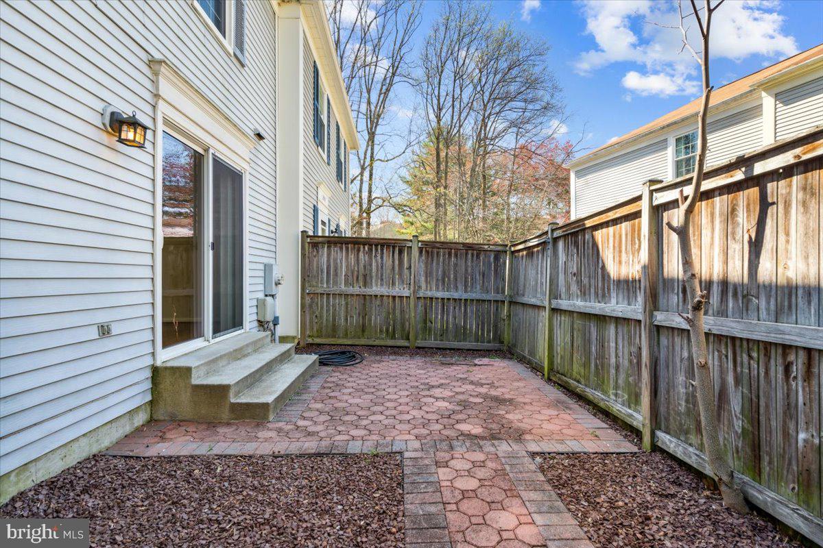 LONGMEAD CROSSING - Residential