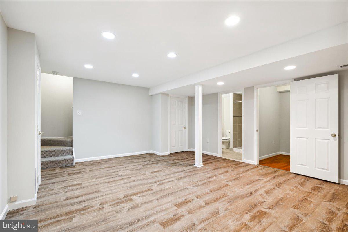 LONGMEAD CROSSING - Residential