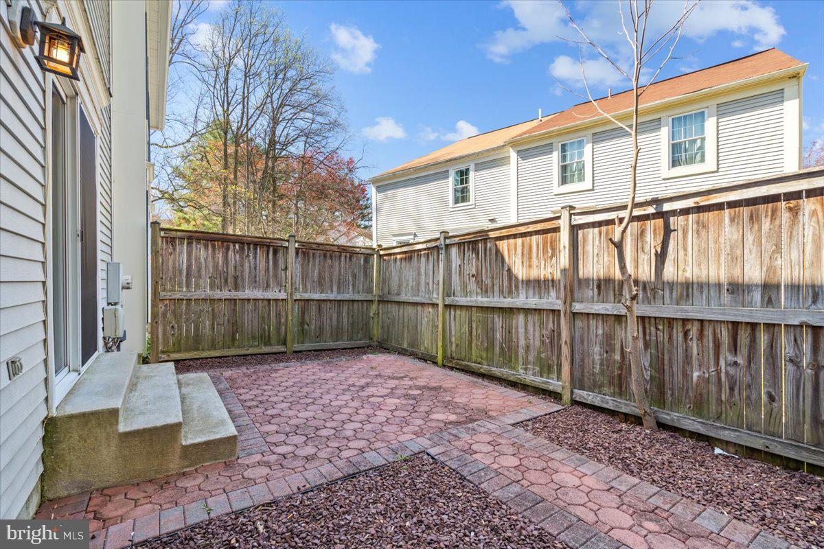 LONGMEAD CROSSING - Residential