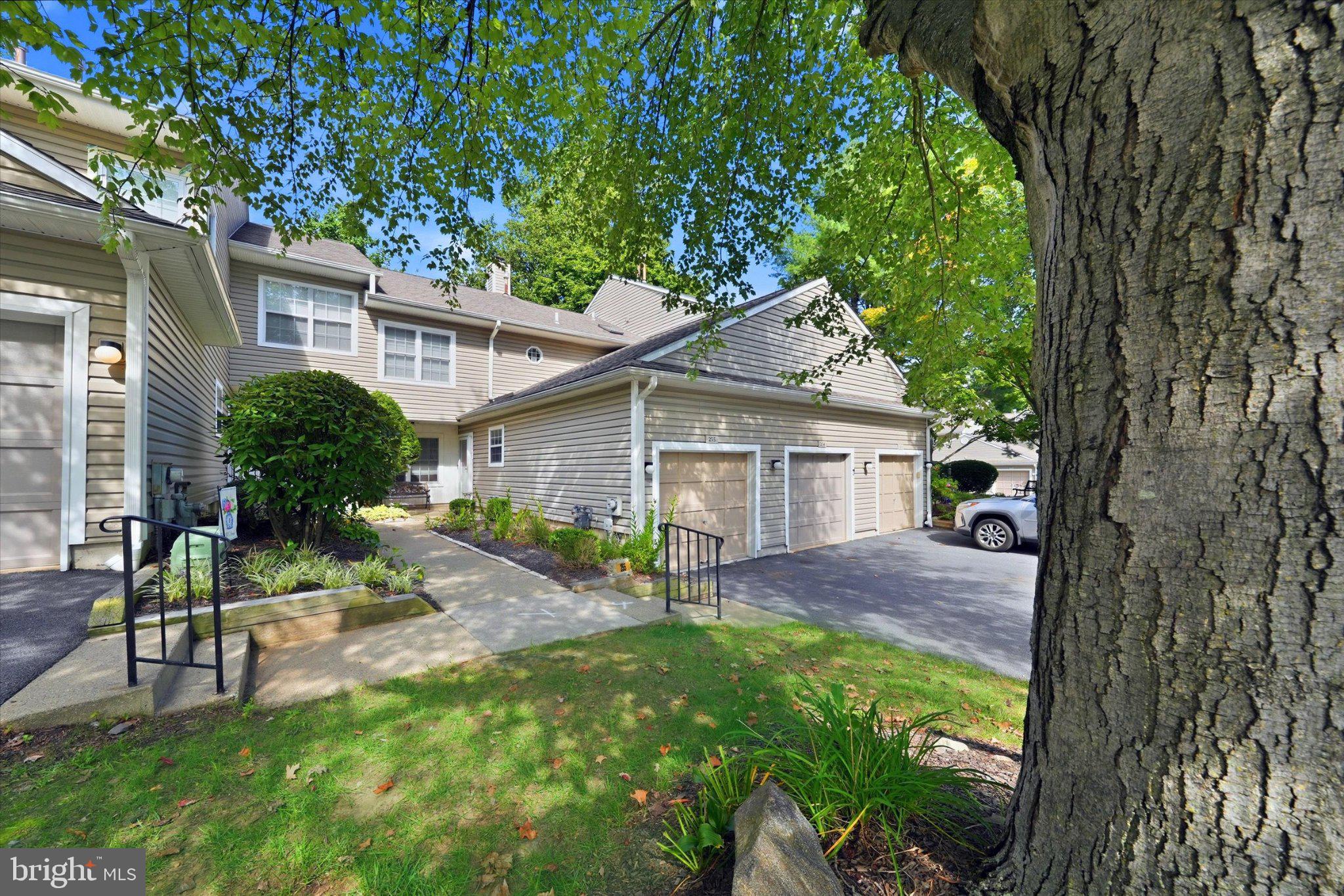 255 STANTON COURT 255