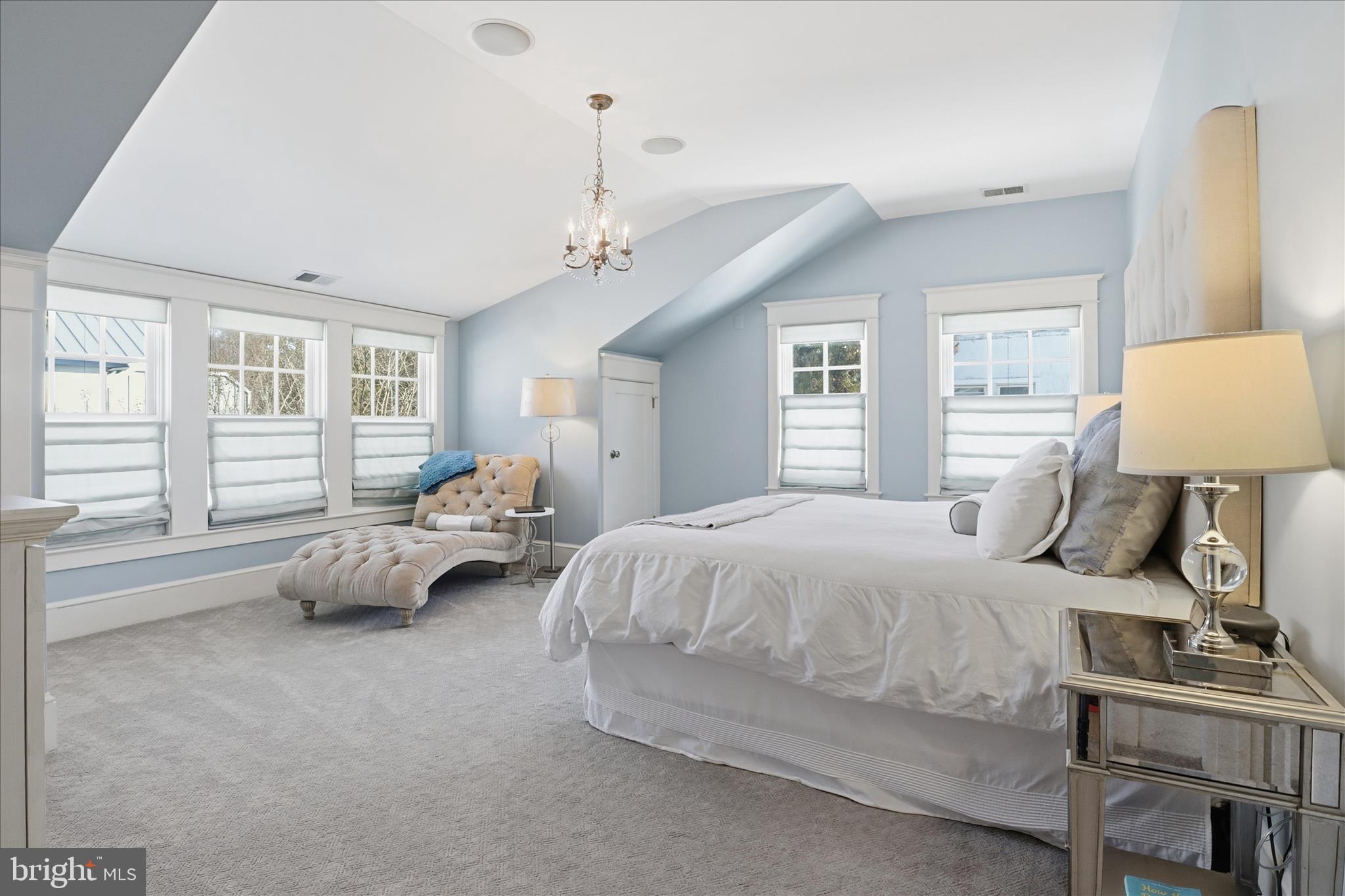 CLARENDON - Residential Lease