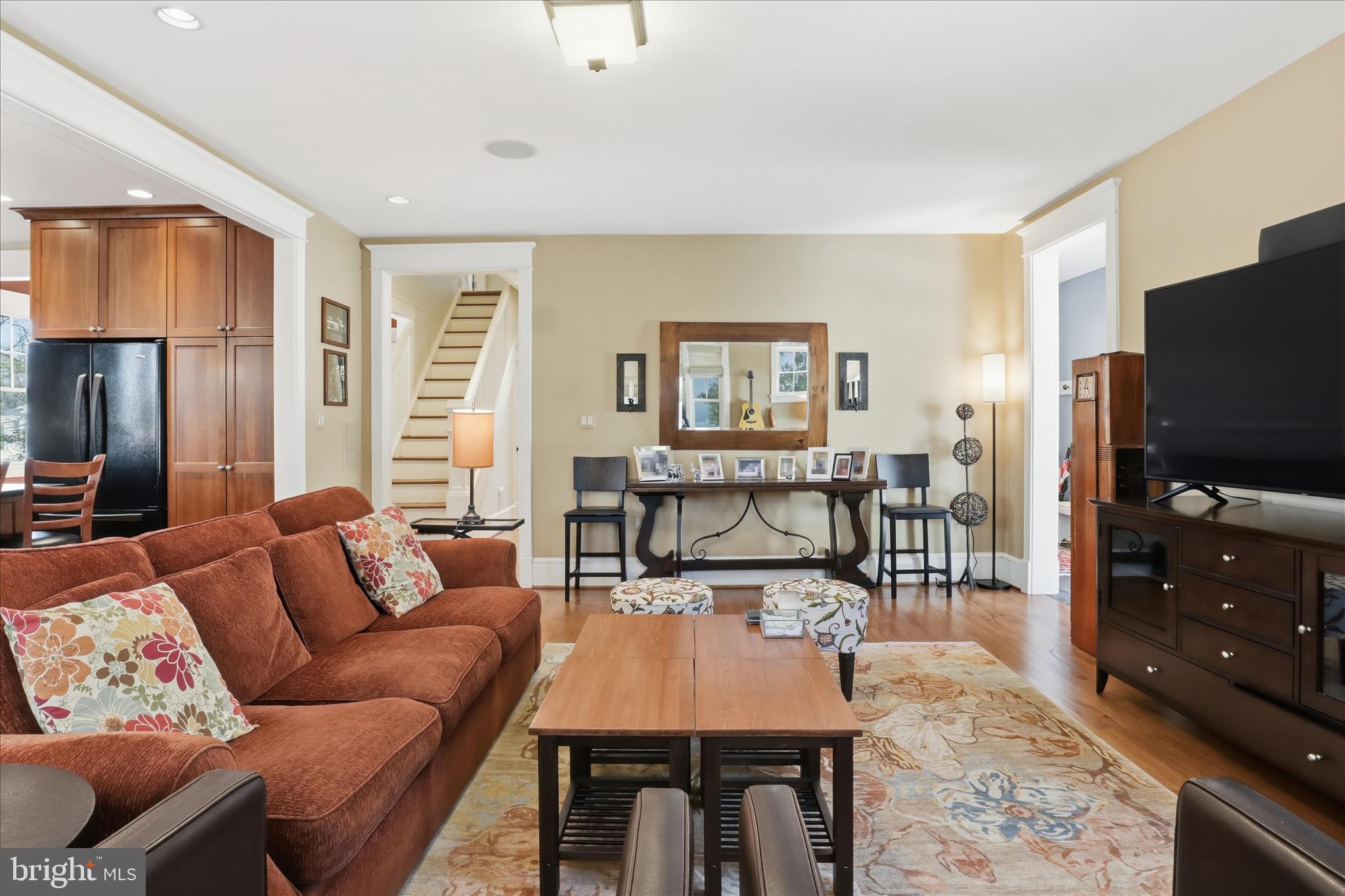 CLARENDON - Residential Lease