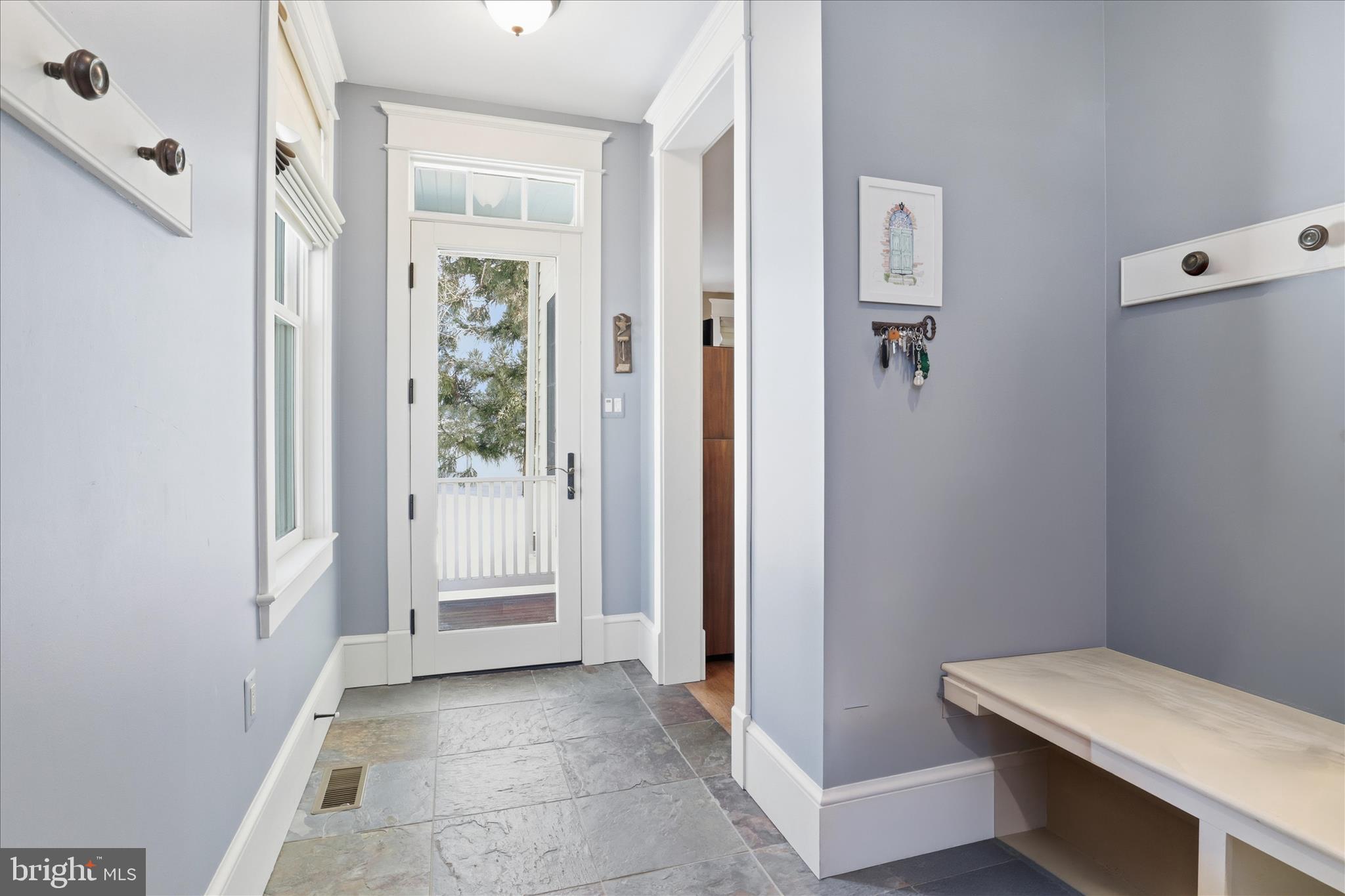 CLARENDON - Residential Lease