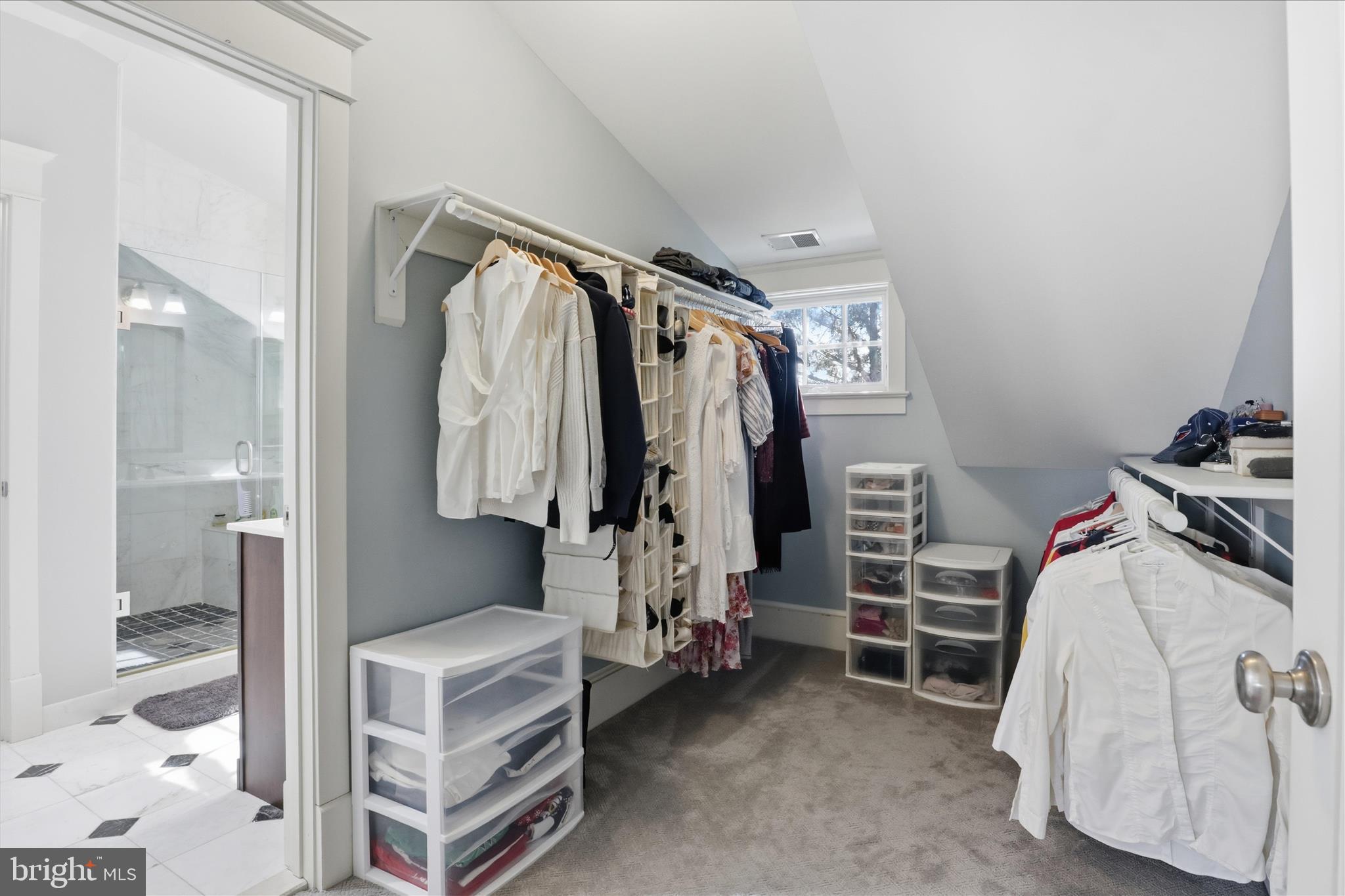 CLARENDON - Residential Lease