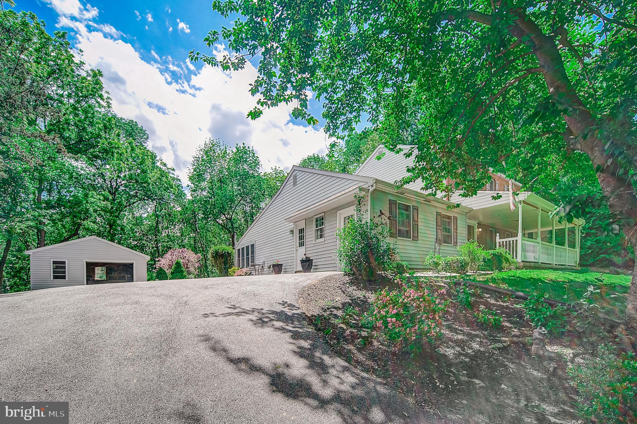 REGAL OAKS - Residential