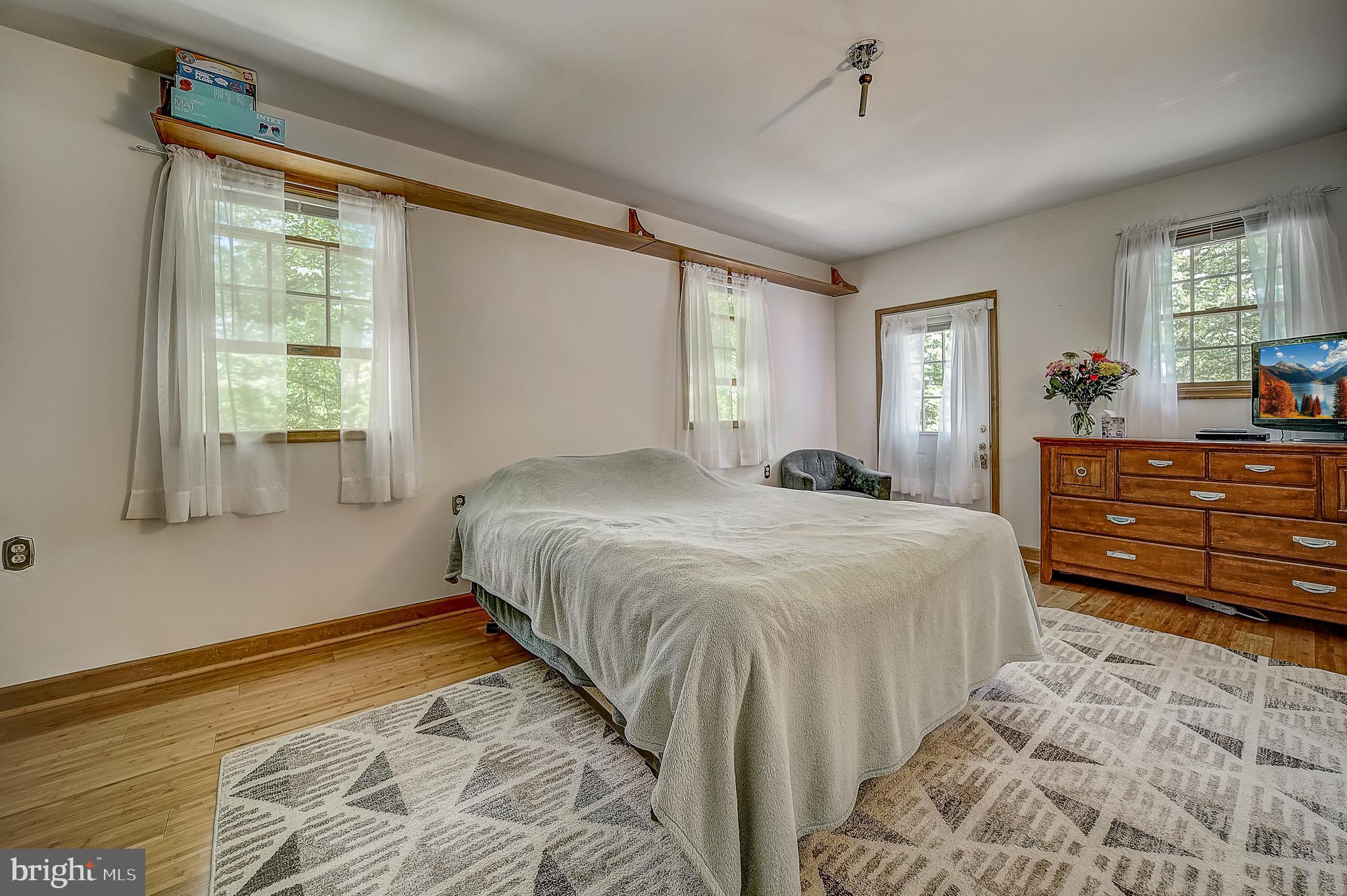 REGAL OAKS - Residential