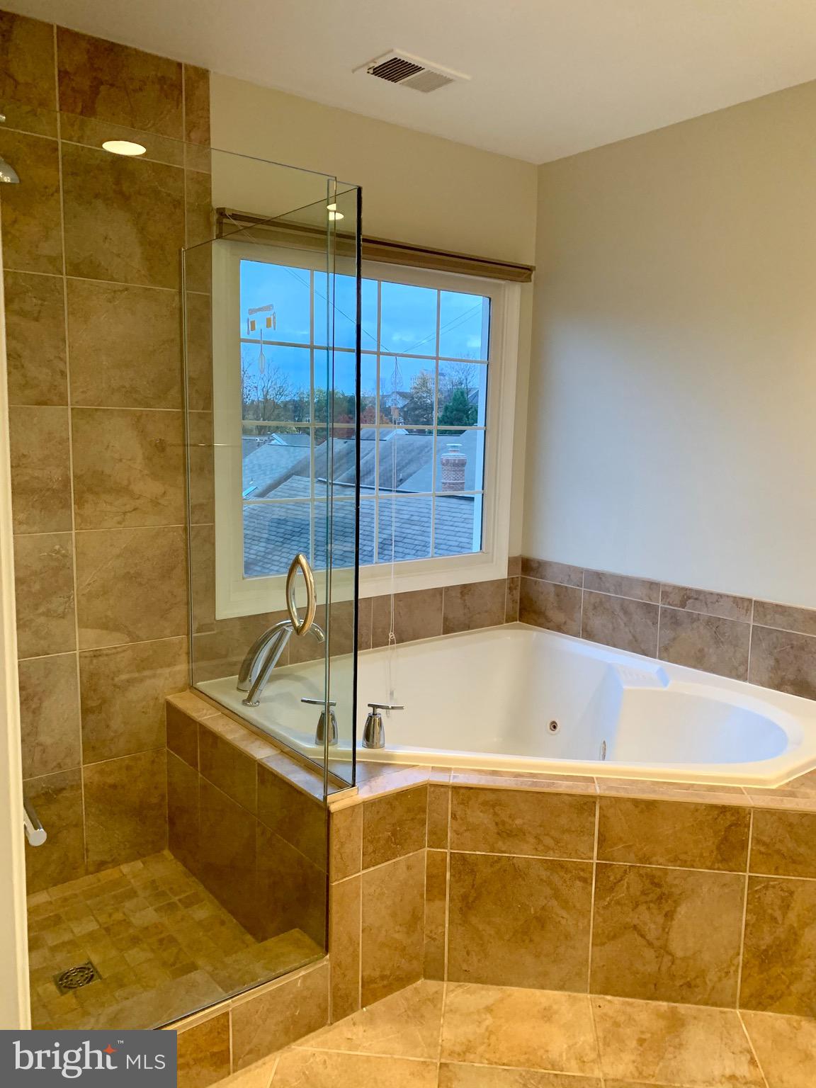 STONEGATE - Residential Lease