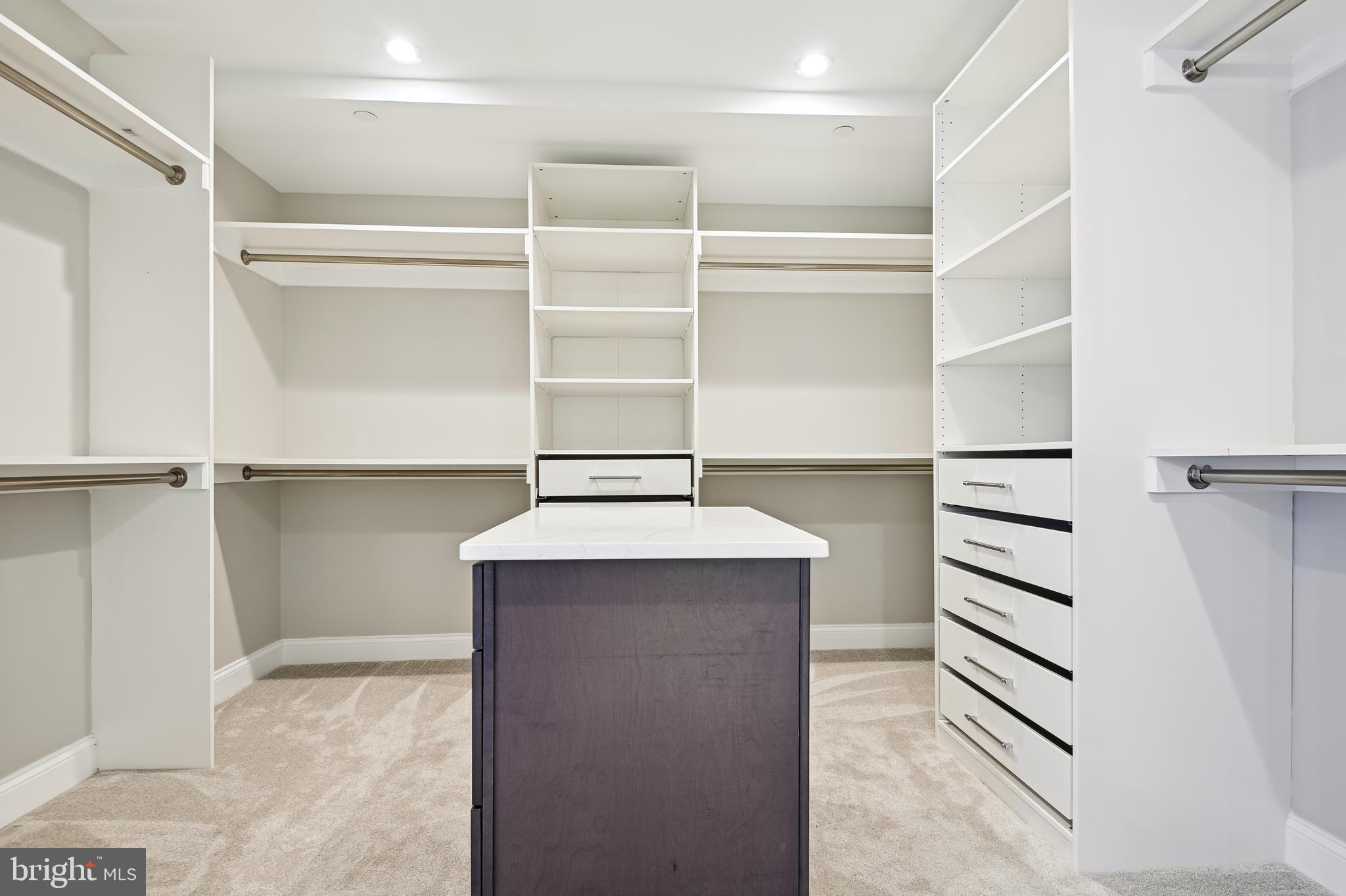 PAVILION IN THE PARK - Residential