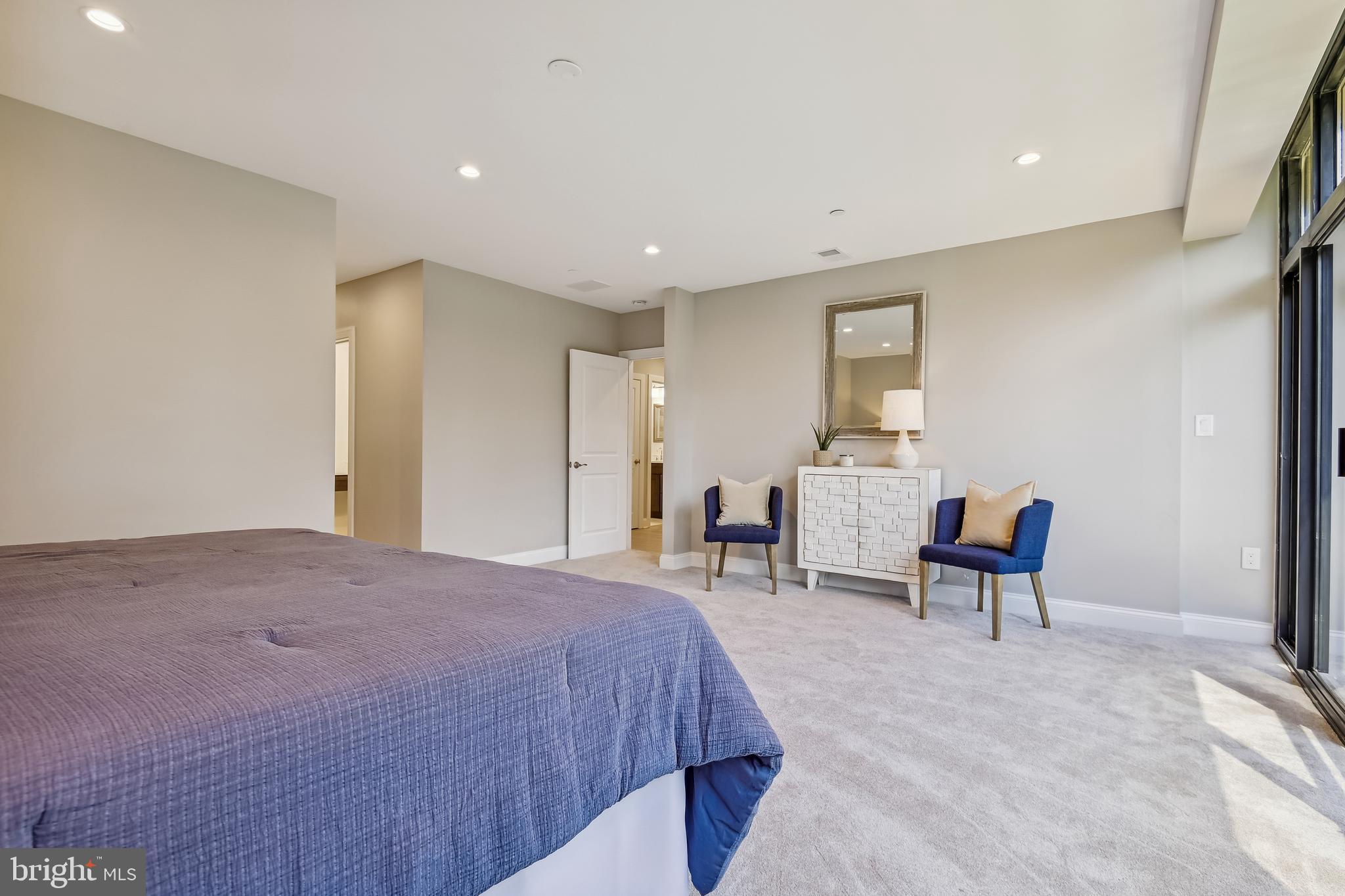 PAVILION IN THE PARK - Residential