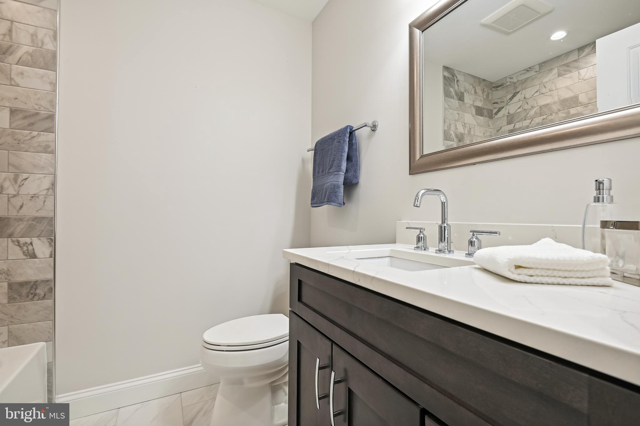 PAVILION IN THE PARK - Residential